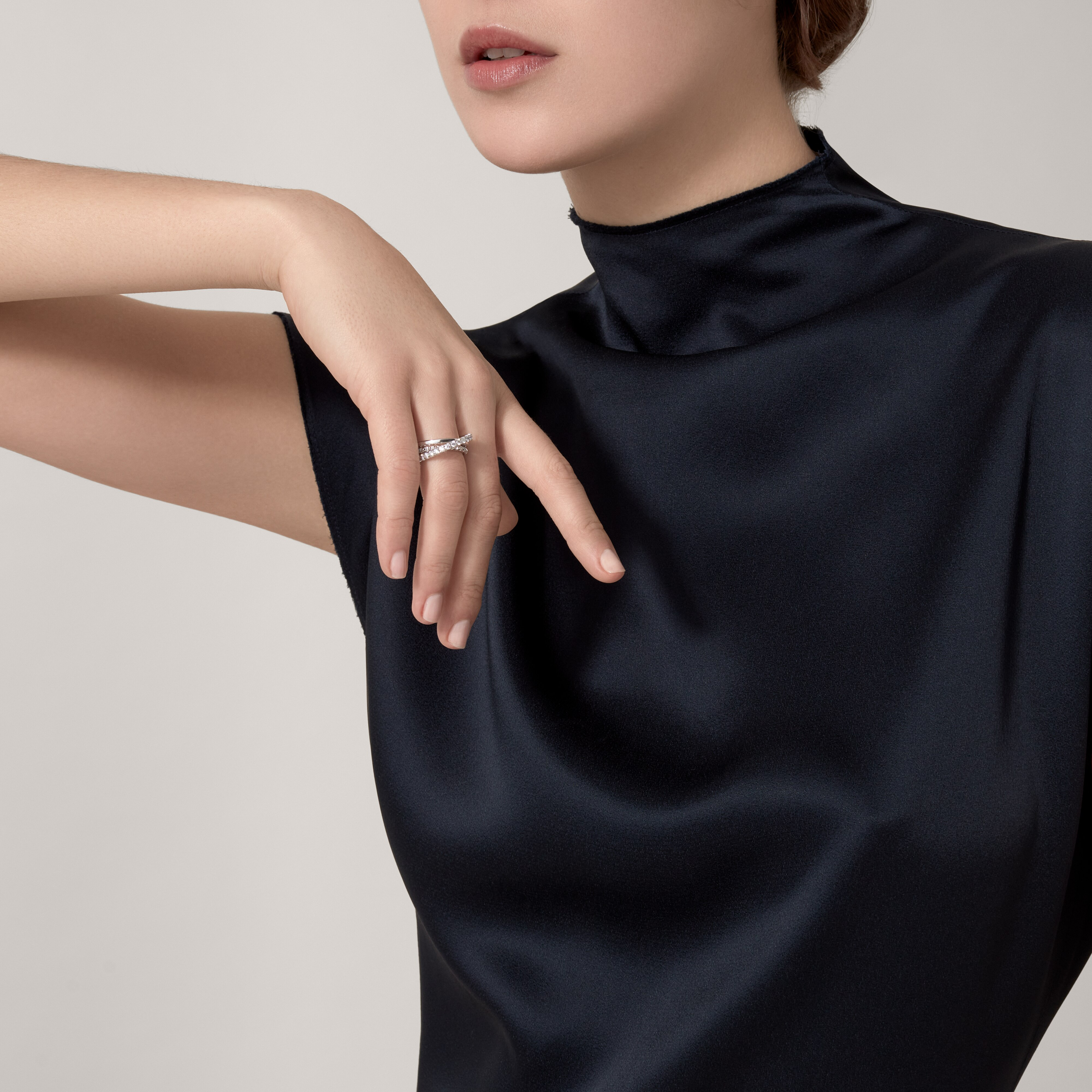 Etincelle de Cartier ring, semi-paved