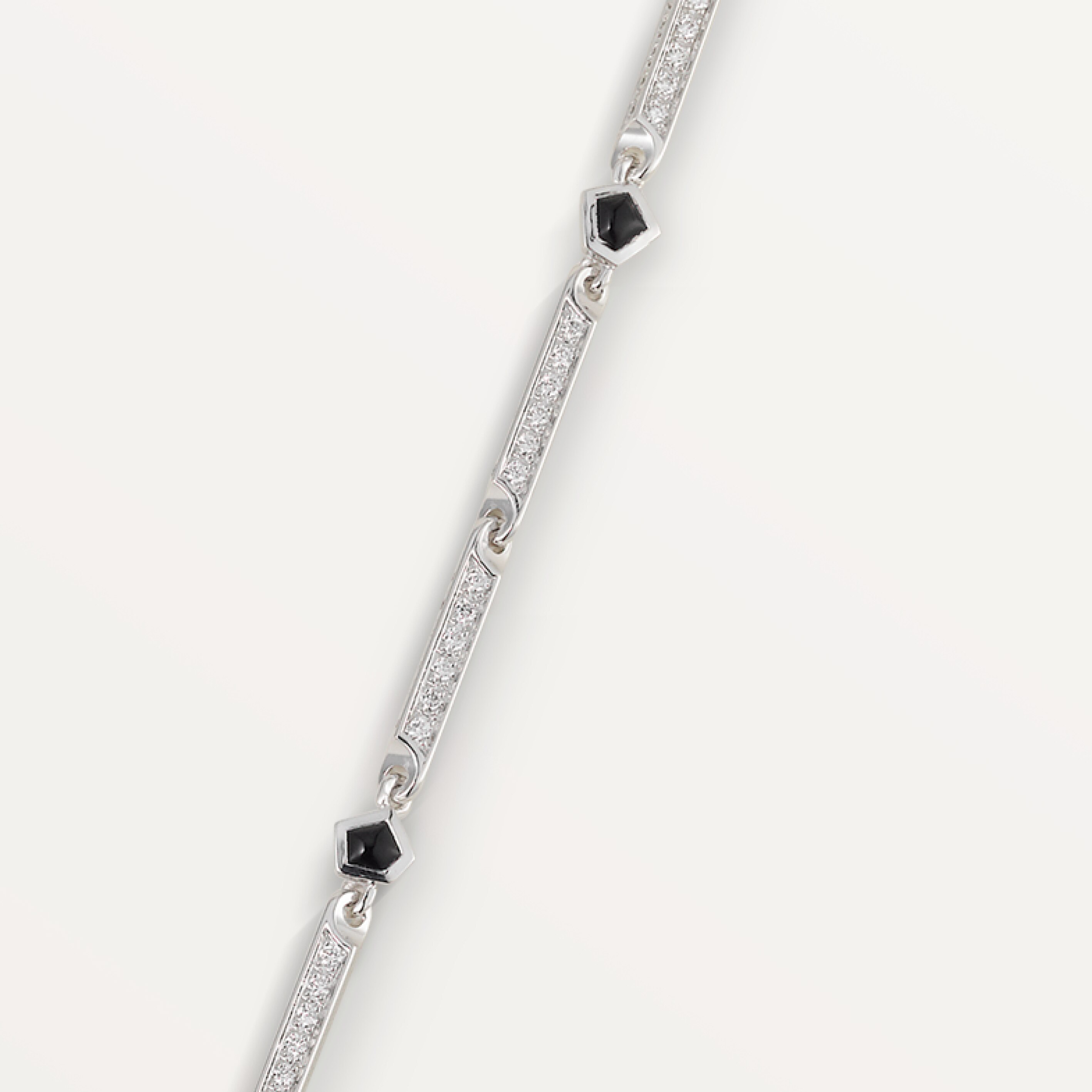 Panth&egrave;re de Cartier necklace, emerald, paved , image 9