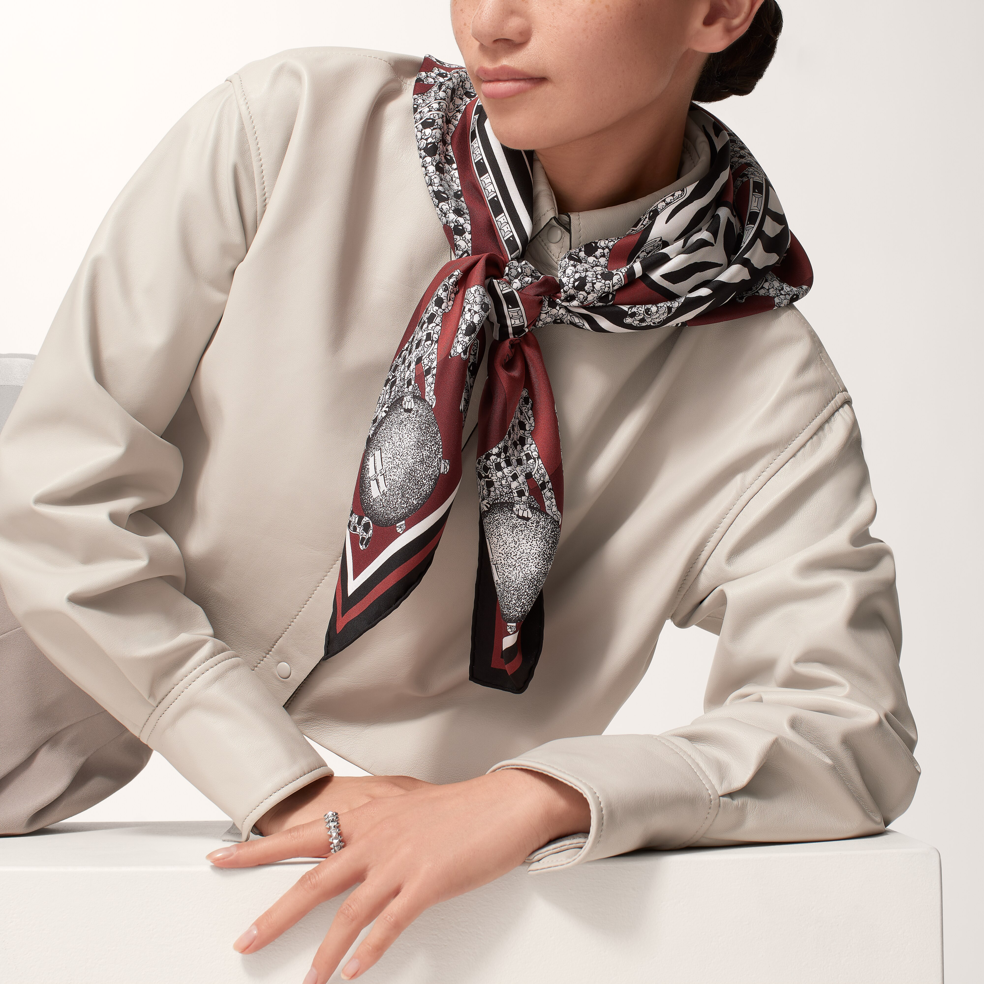 90 scarf, Panth&egrave;re reissue