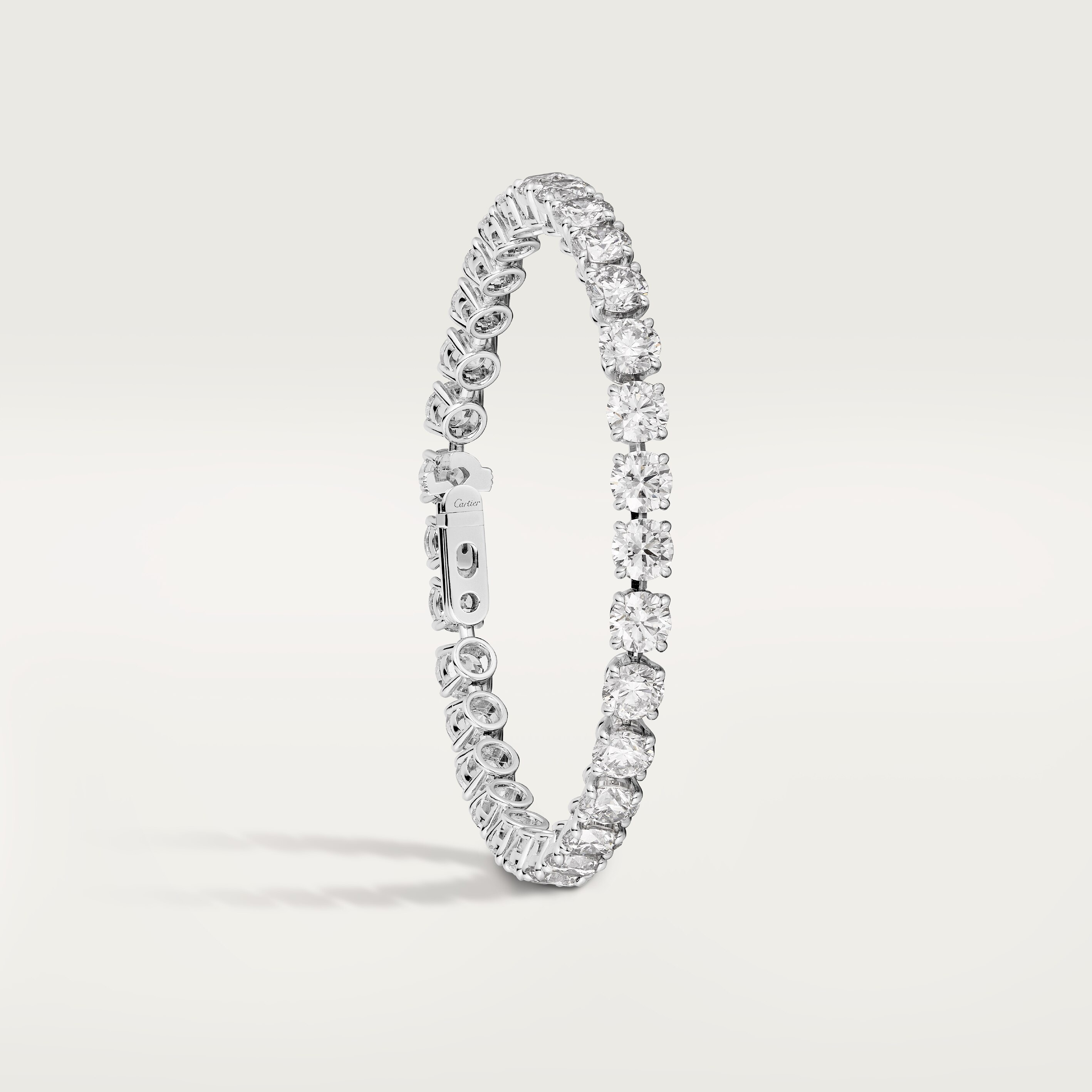 Lignes Essentielles bracelet, brilliant-cut diamonds