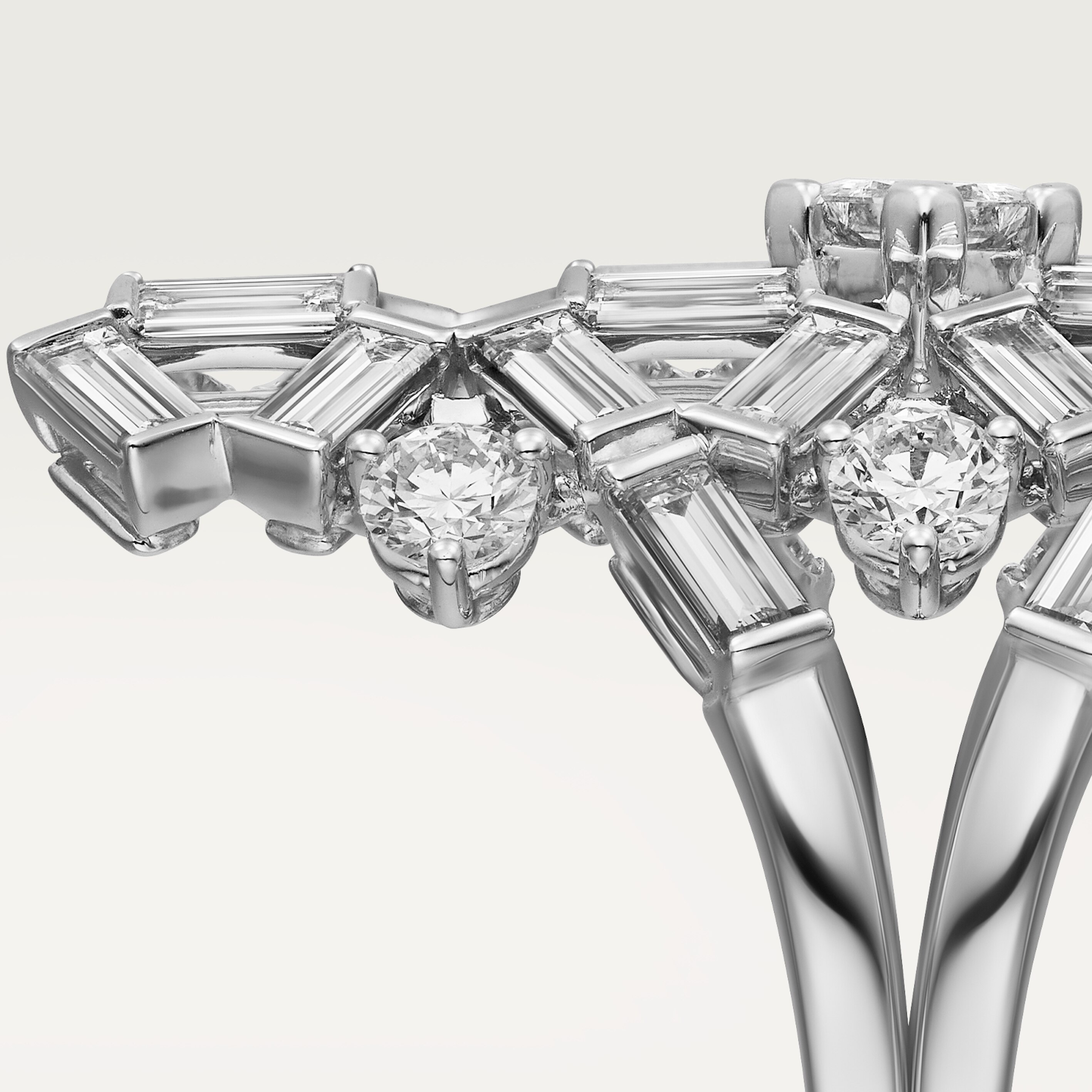 Reflection de Cartier ring, diamonds