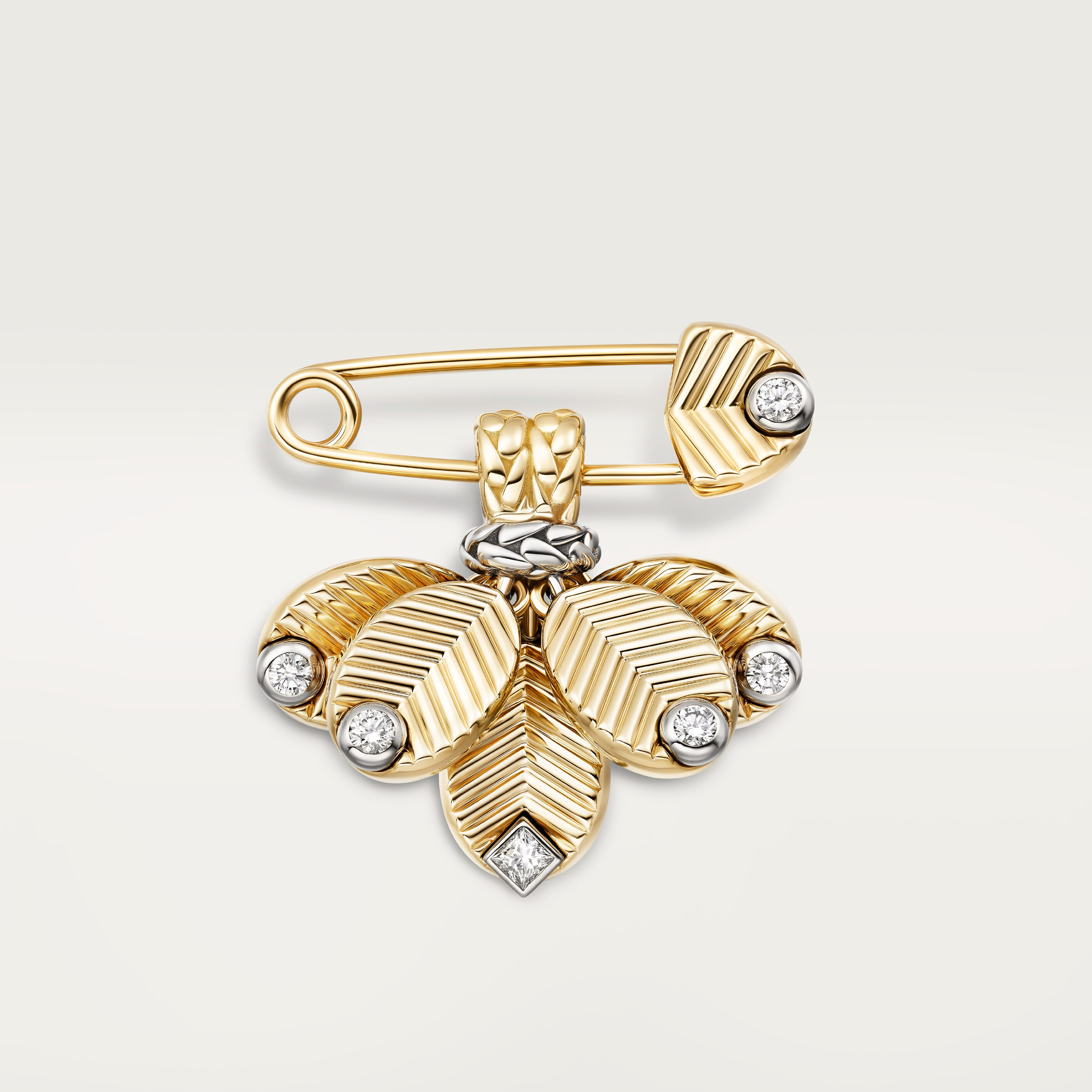 Grain de Caf&eacute; brooch, diamonds