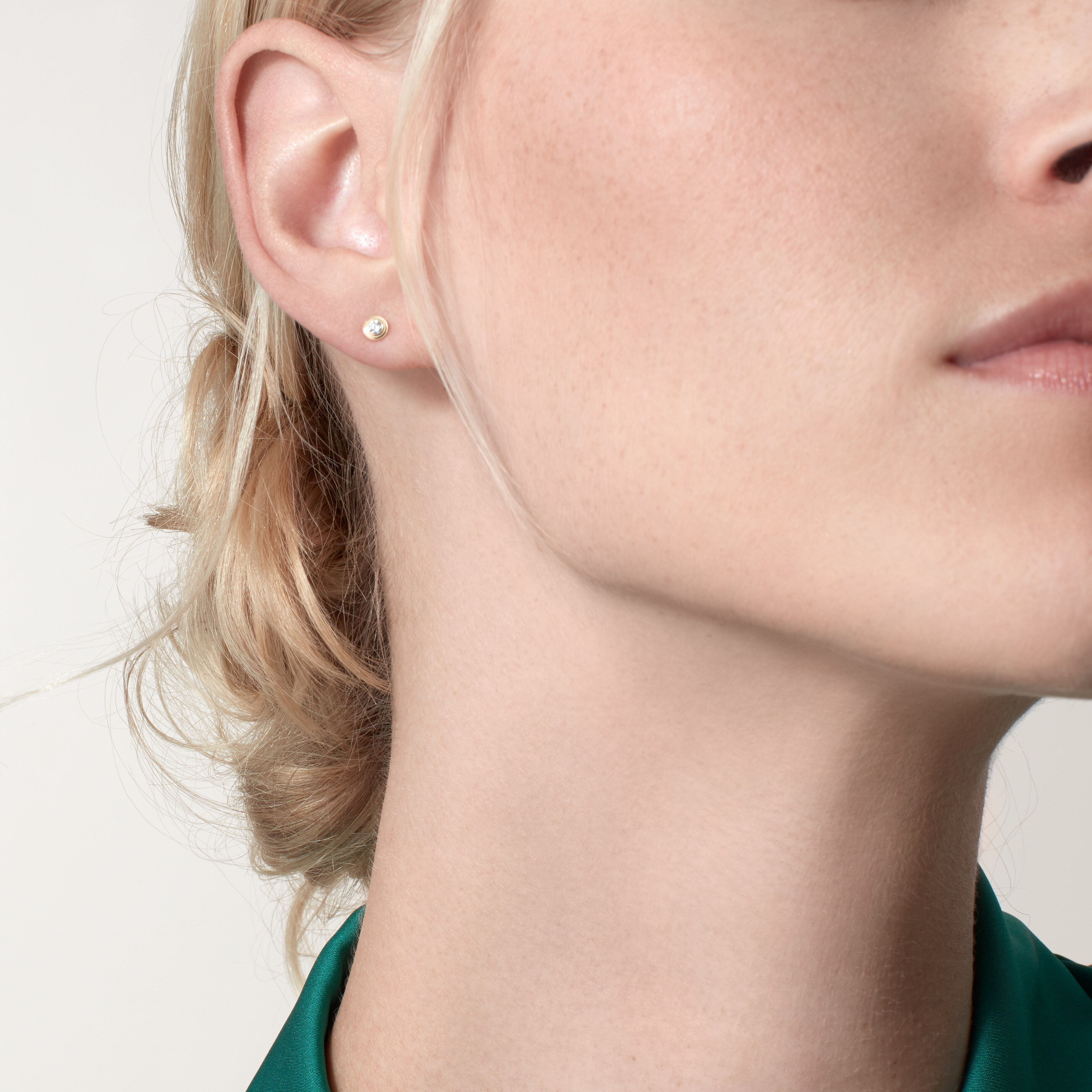 Cartier d'Amour stud earrings, 2 diamonds, mini model