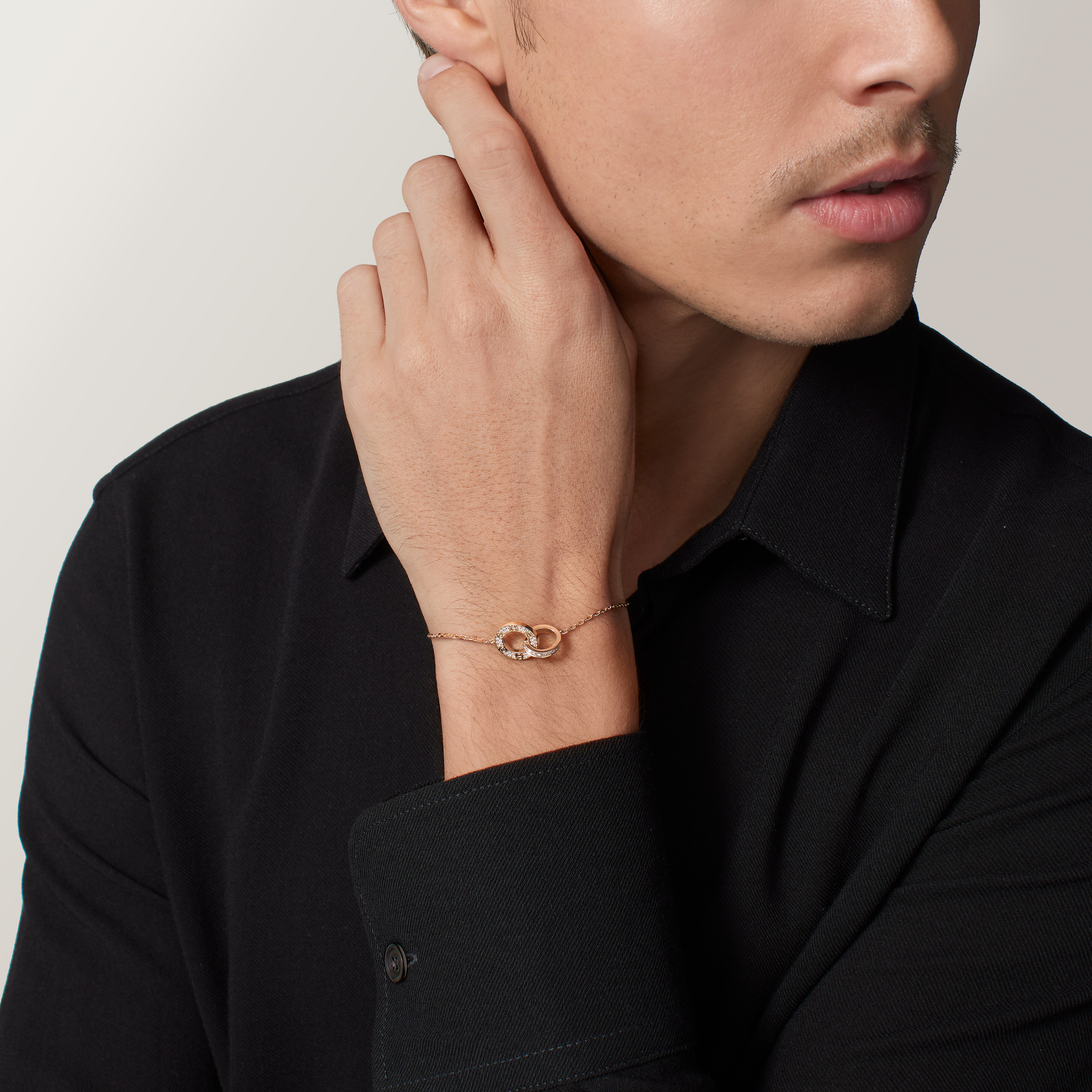 #LOVE# bracelet, on chain, paved