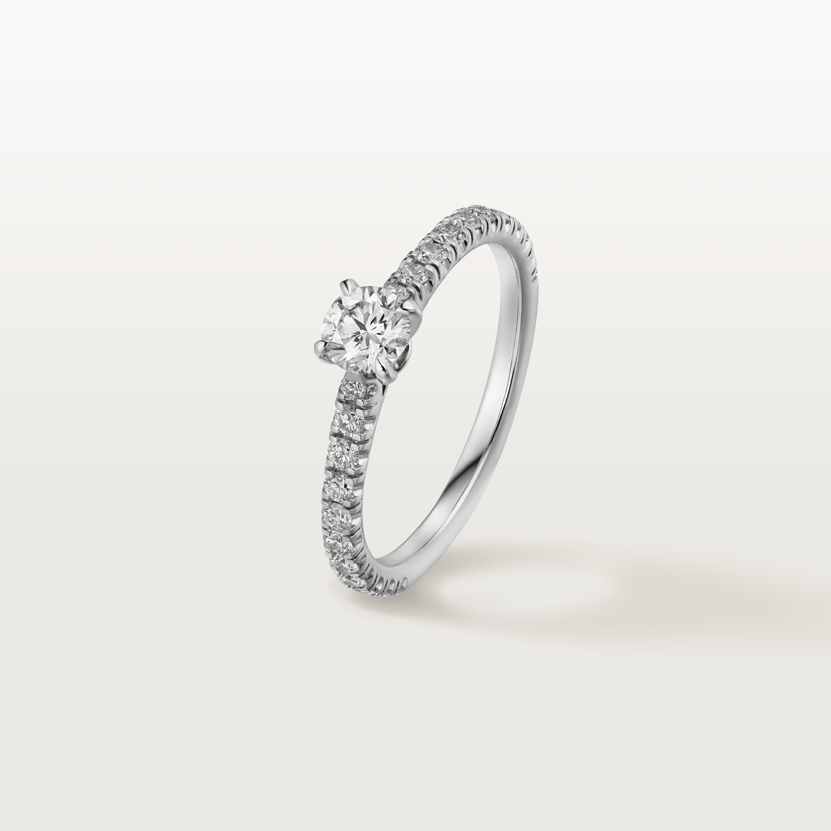 1895 solitaire, brilliant-cut diamond, paved 