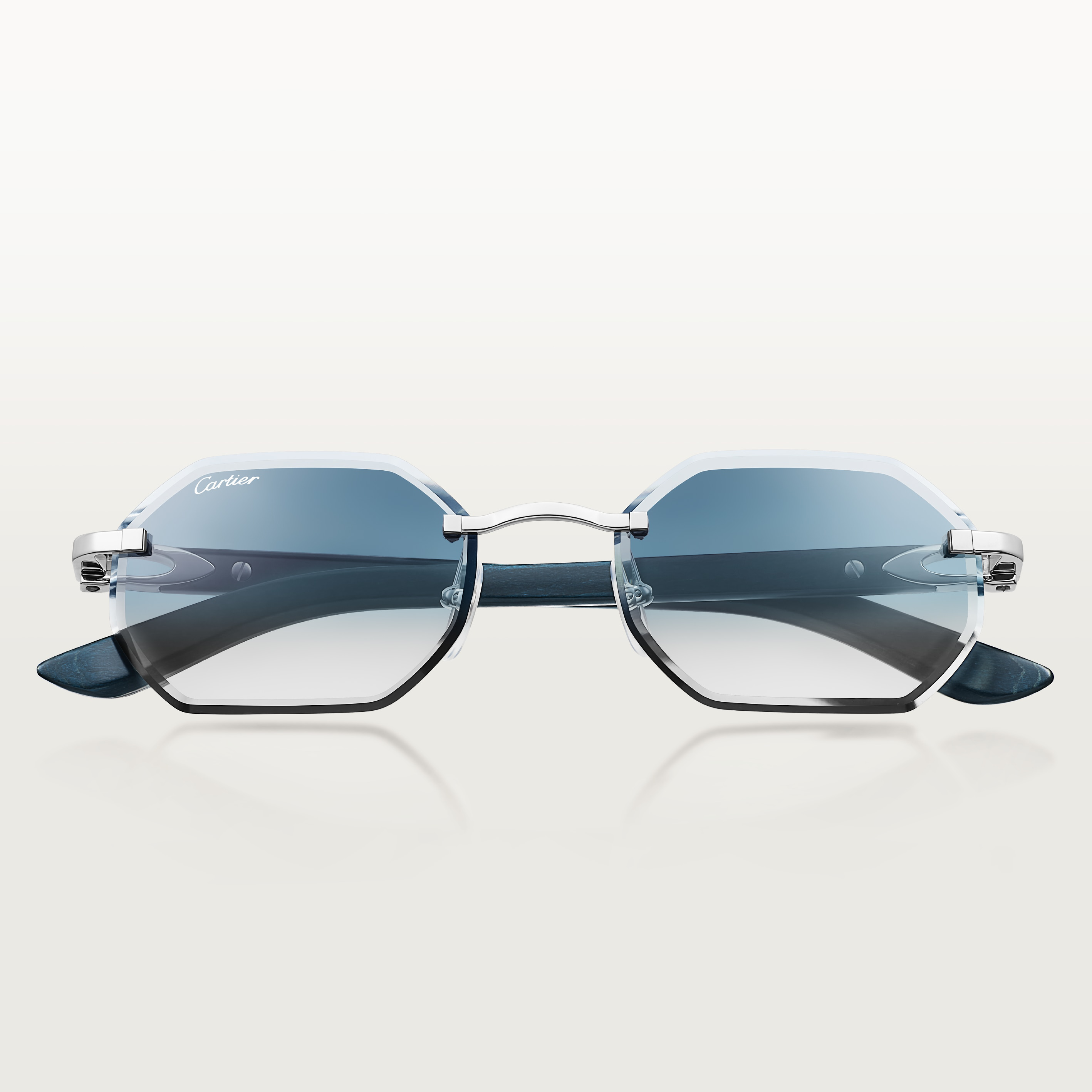 Sunglasses with Elongated C de Cartier motif