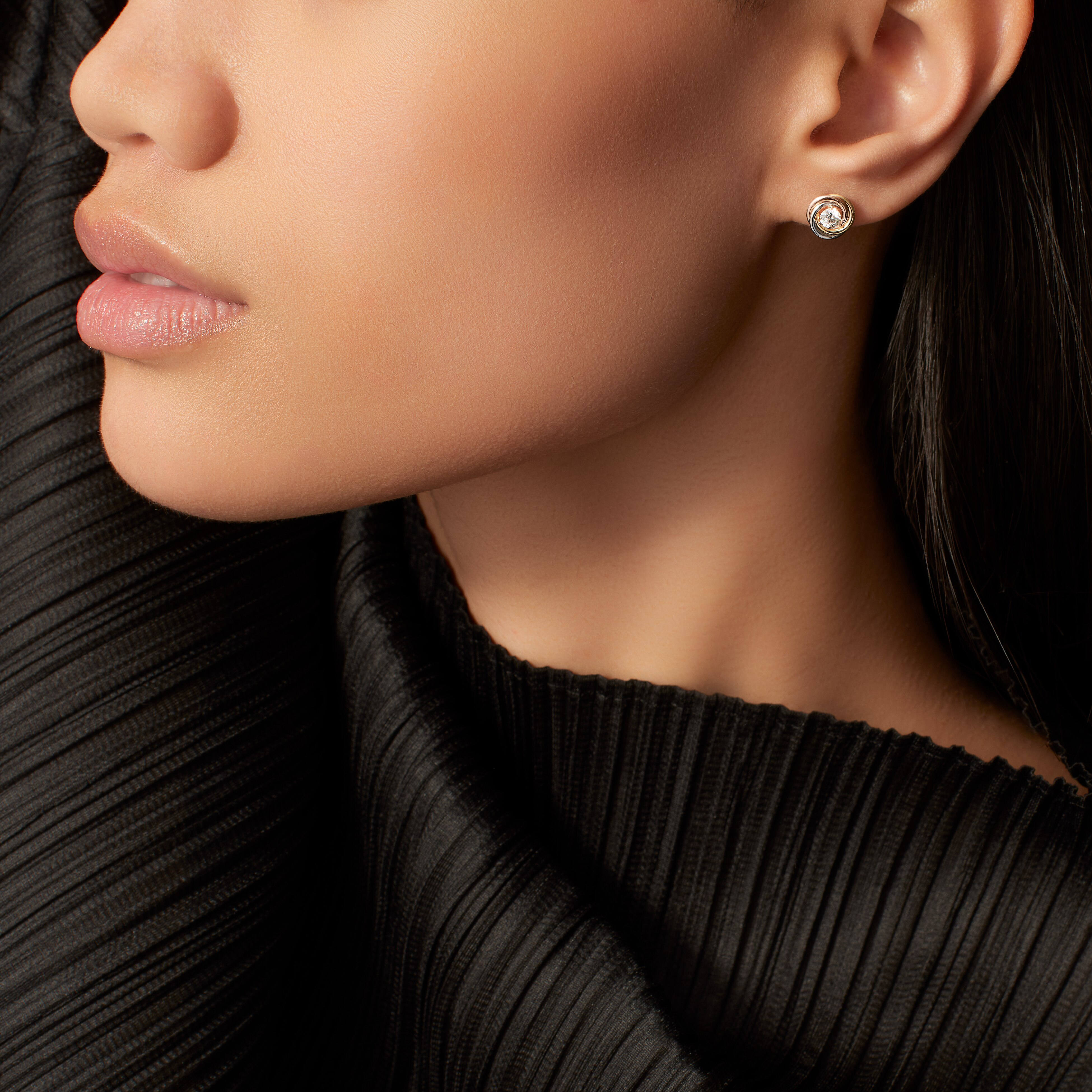 Trinity stud earrings, 2 diamonds