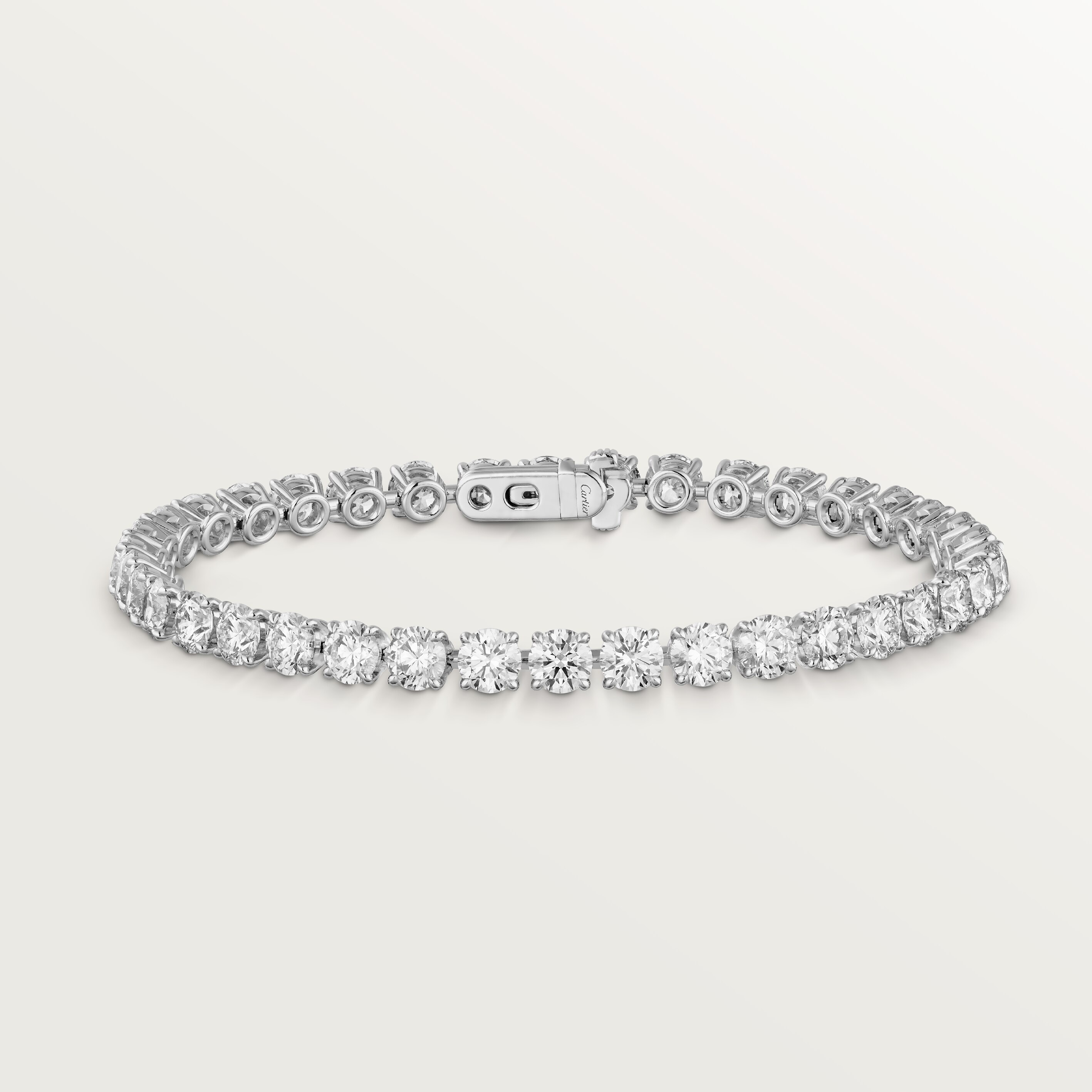 Lignes Essentielles bracelet, brilliant-cut diamonds