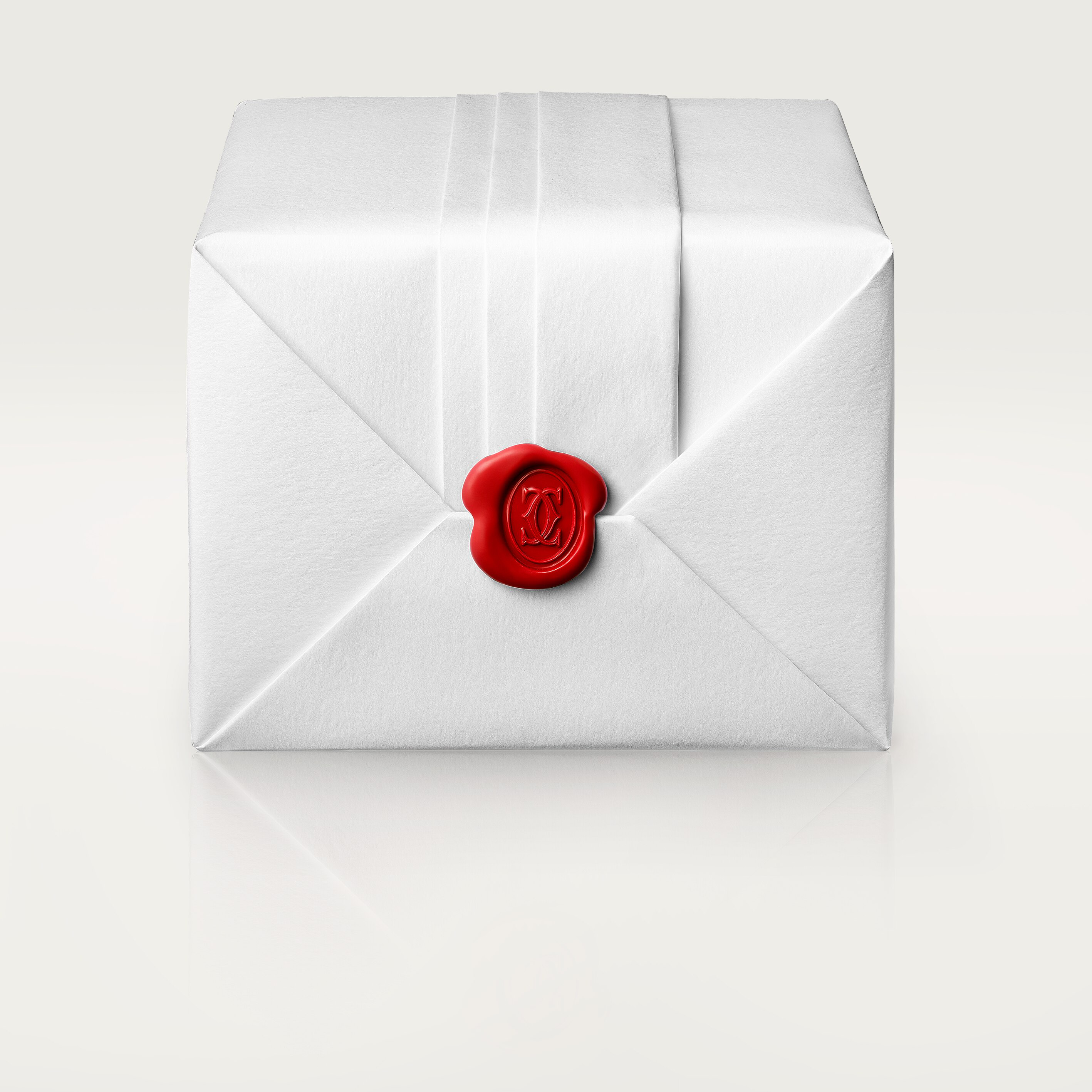 Cartier Destin&eacute;e stud earrings, 2 brilliant-cut diamonds, paved