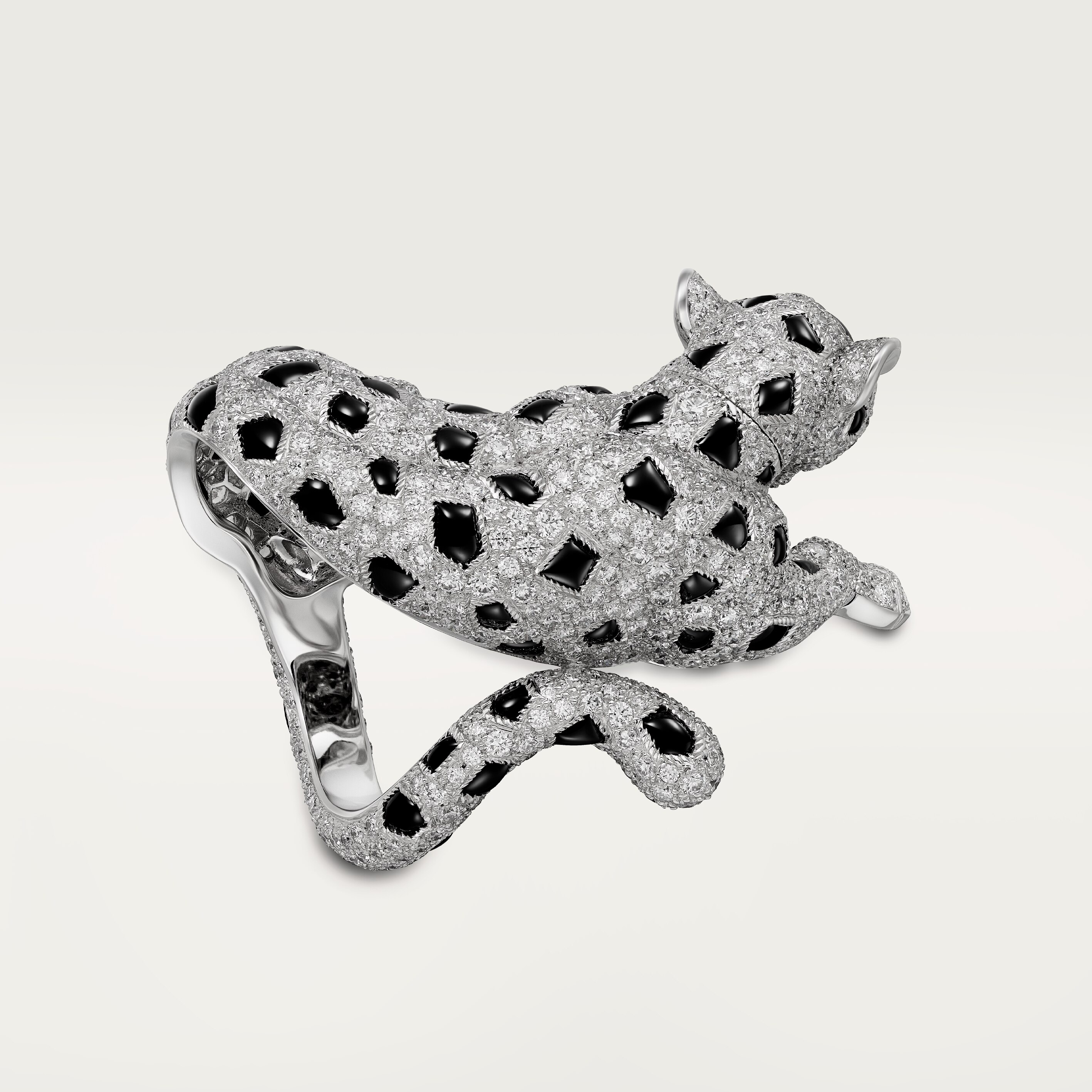 Panth&egrave;re de Cartier ring, paved, image 10