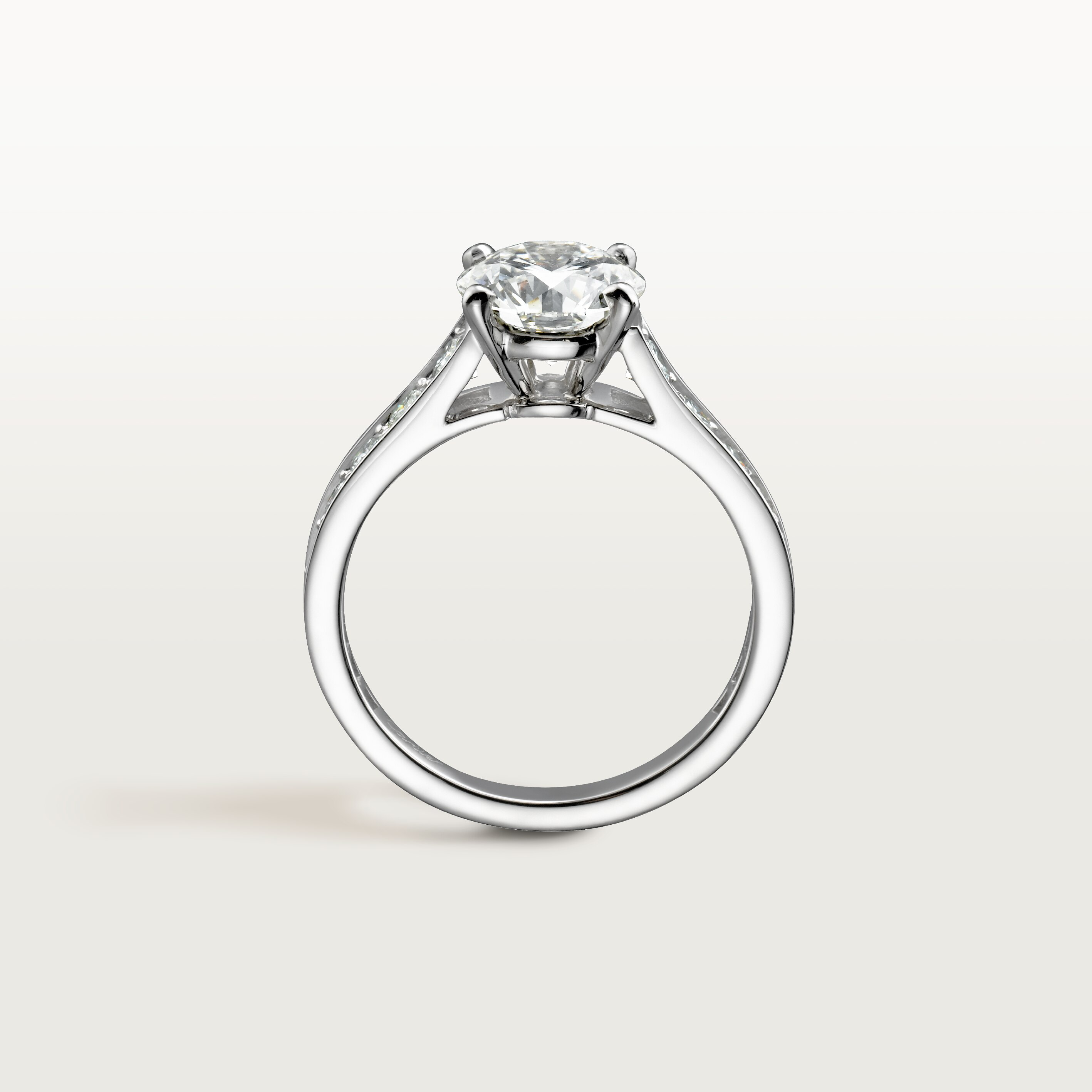 1895 solitaire, brilliant-cut diamond, paved 