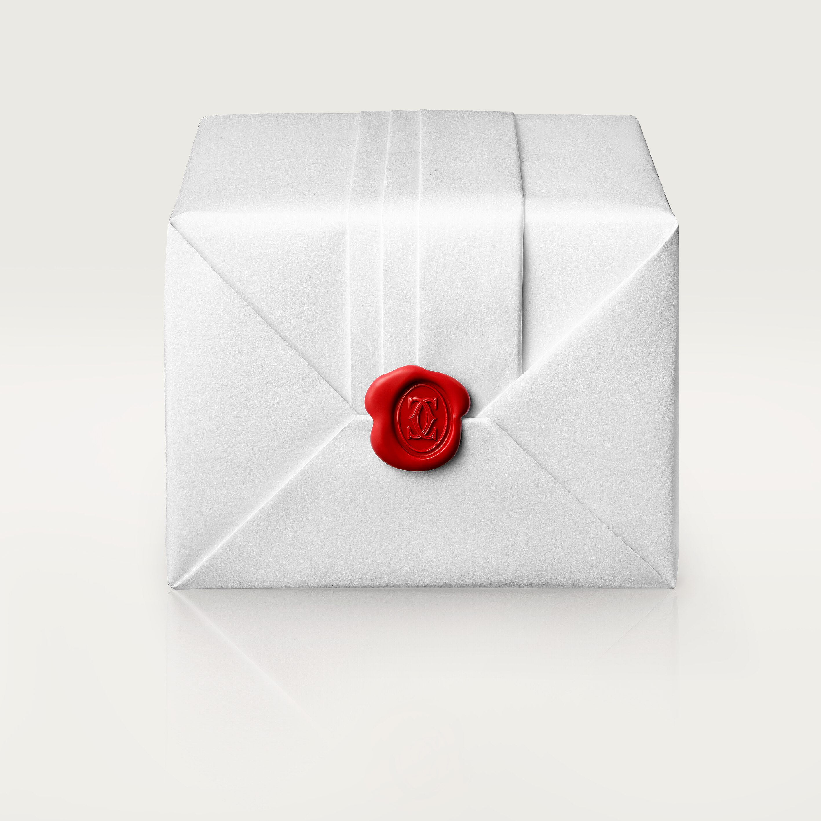 Maillon Panth&egrave;re earrings, paved 