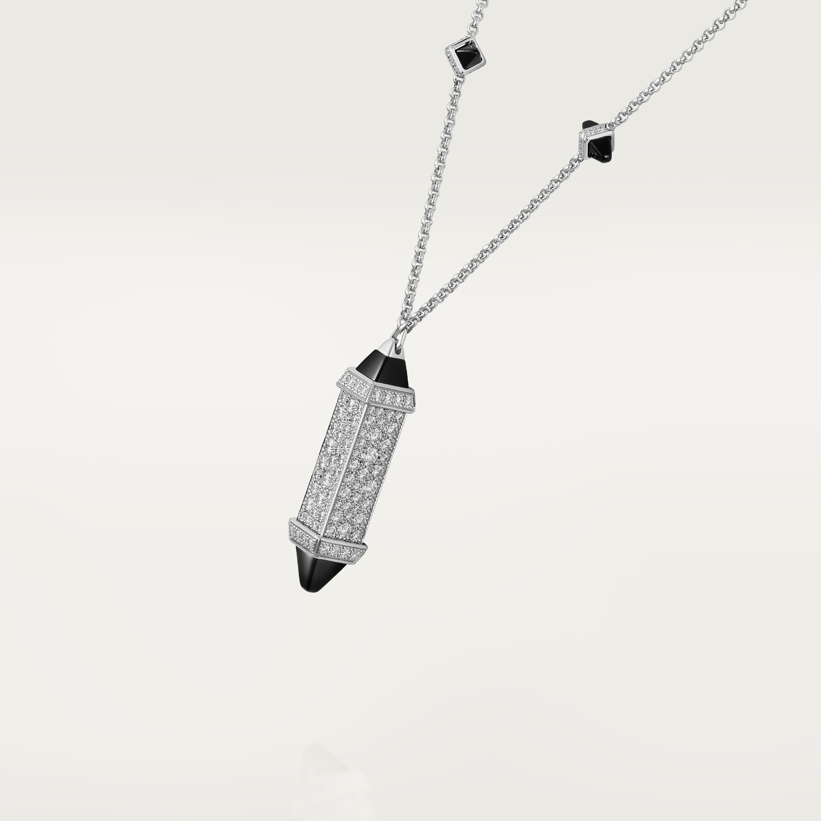 Les Berlingots de Cartier pendant, paved 