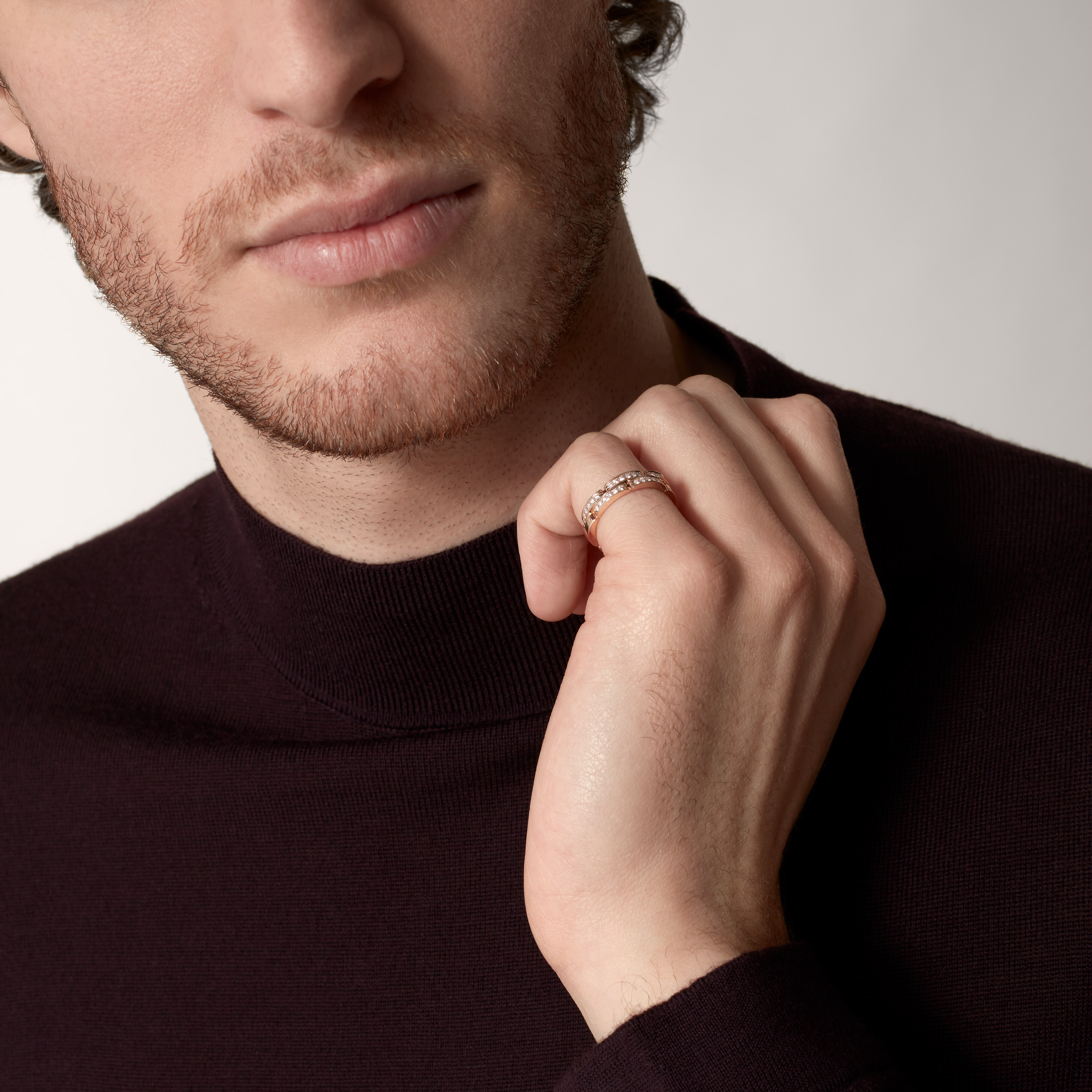 Maillon Panth&egrave;re wedding band, double row, half-paved