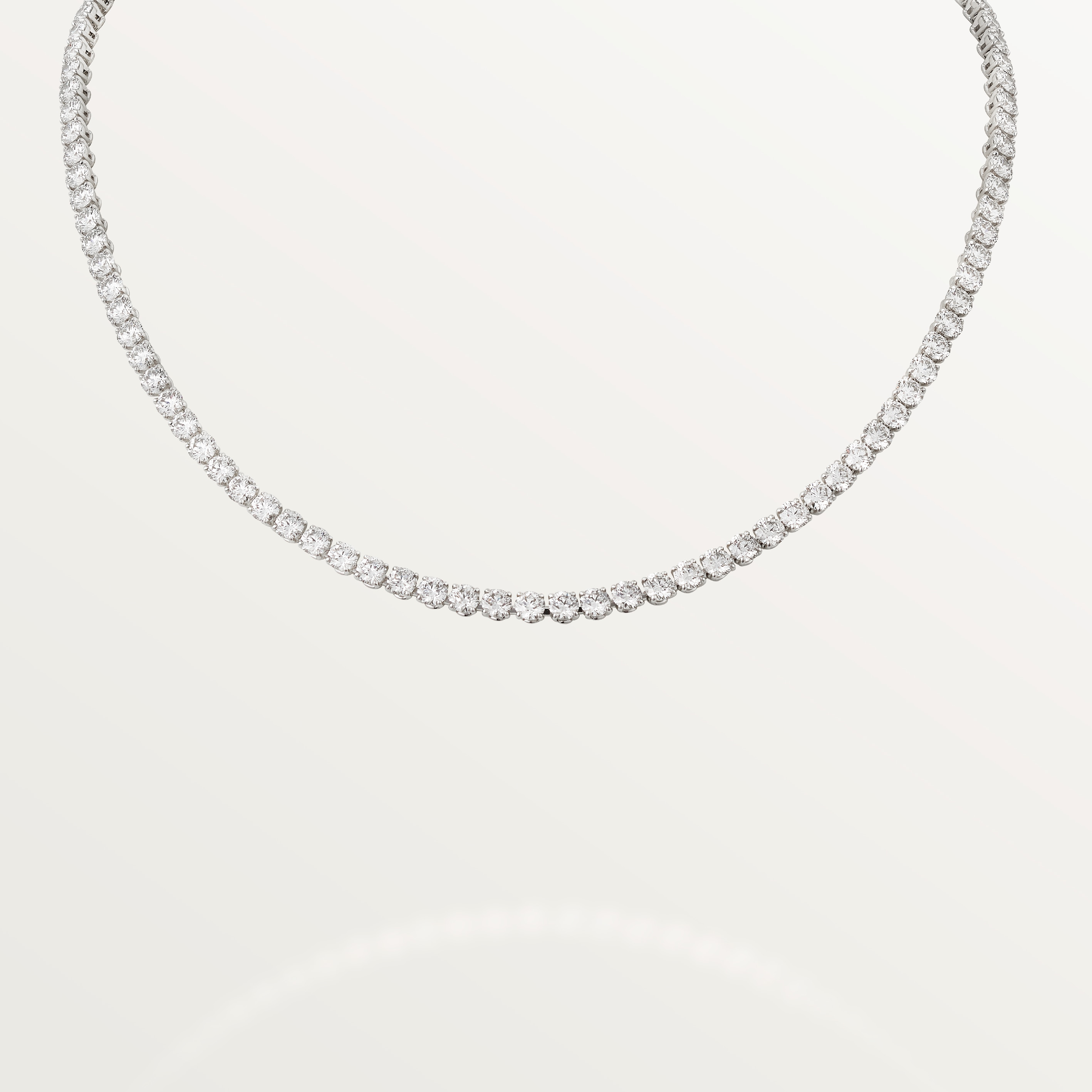 Lignes Essentielles necklace, brilliant-cut diamonds