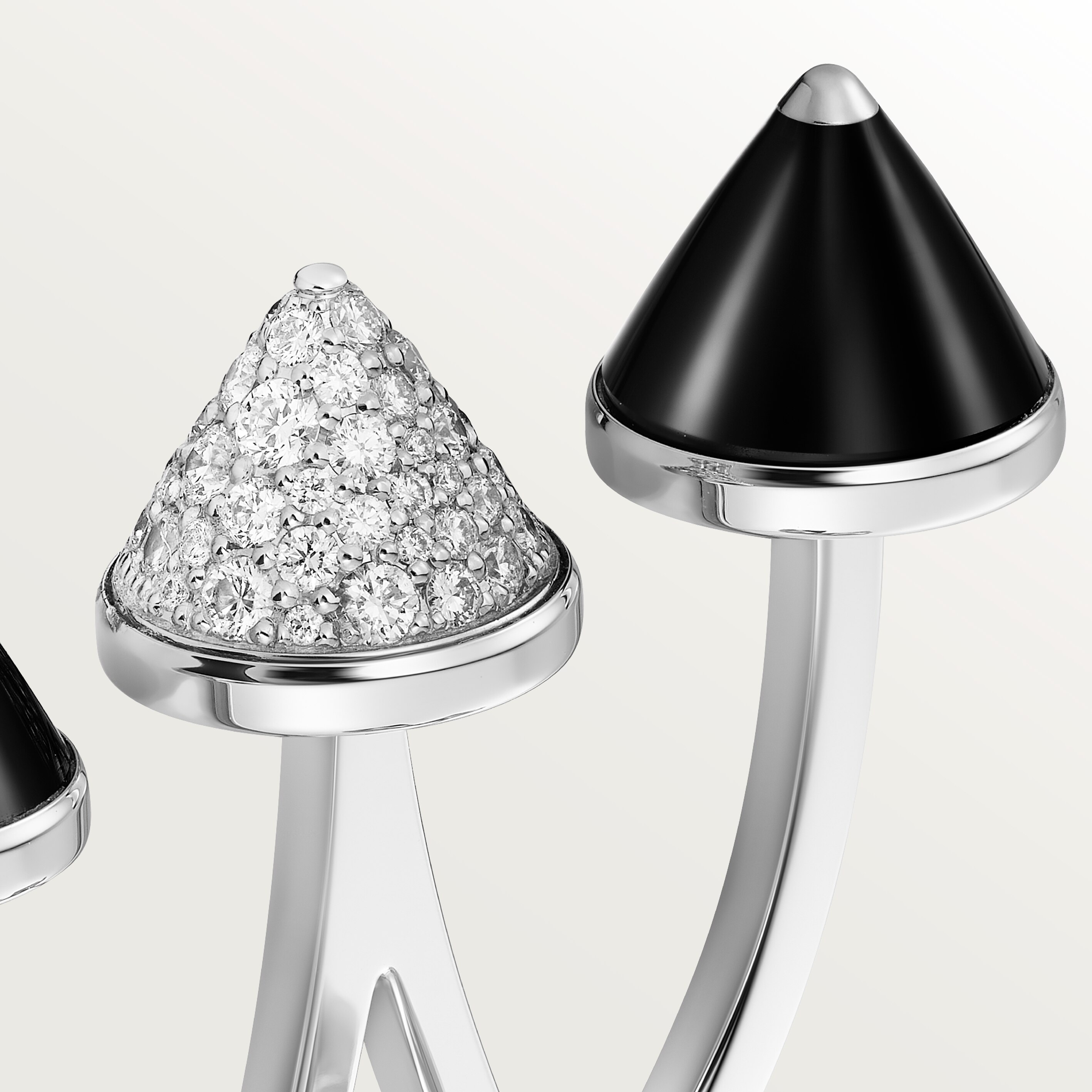 Clash [Un]limited chain pocket gem