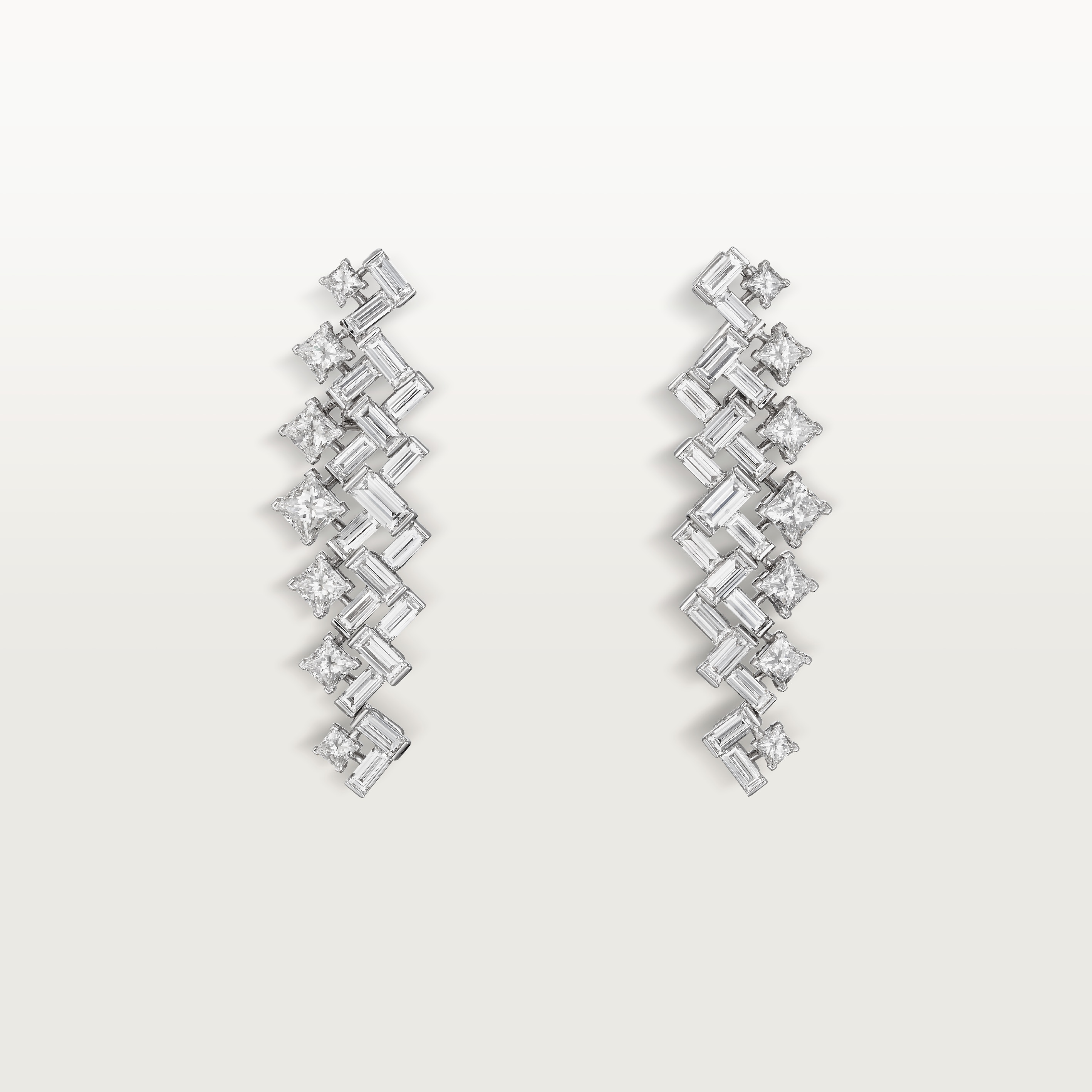 Reflection de Cartier earrings, diamonds