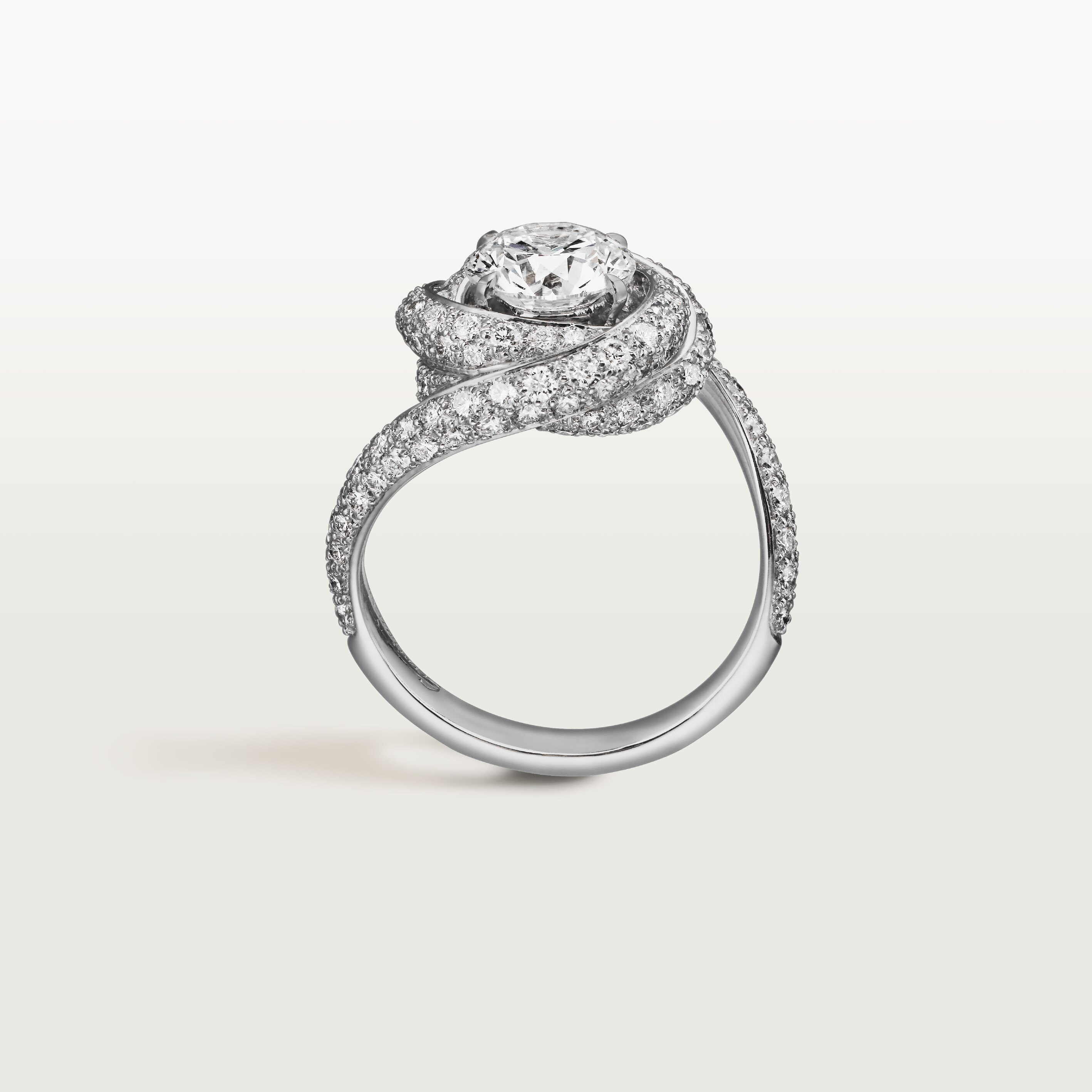 Trinity Ruban solitaire, brilliant-cut diamond, paved 