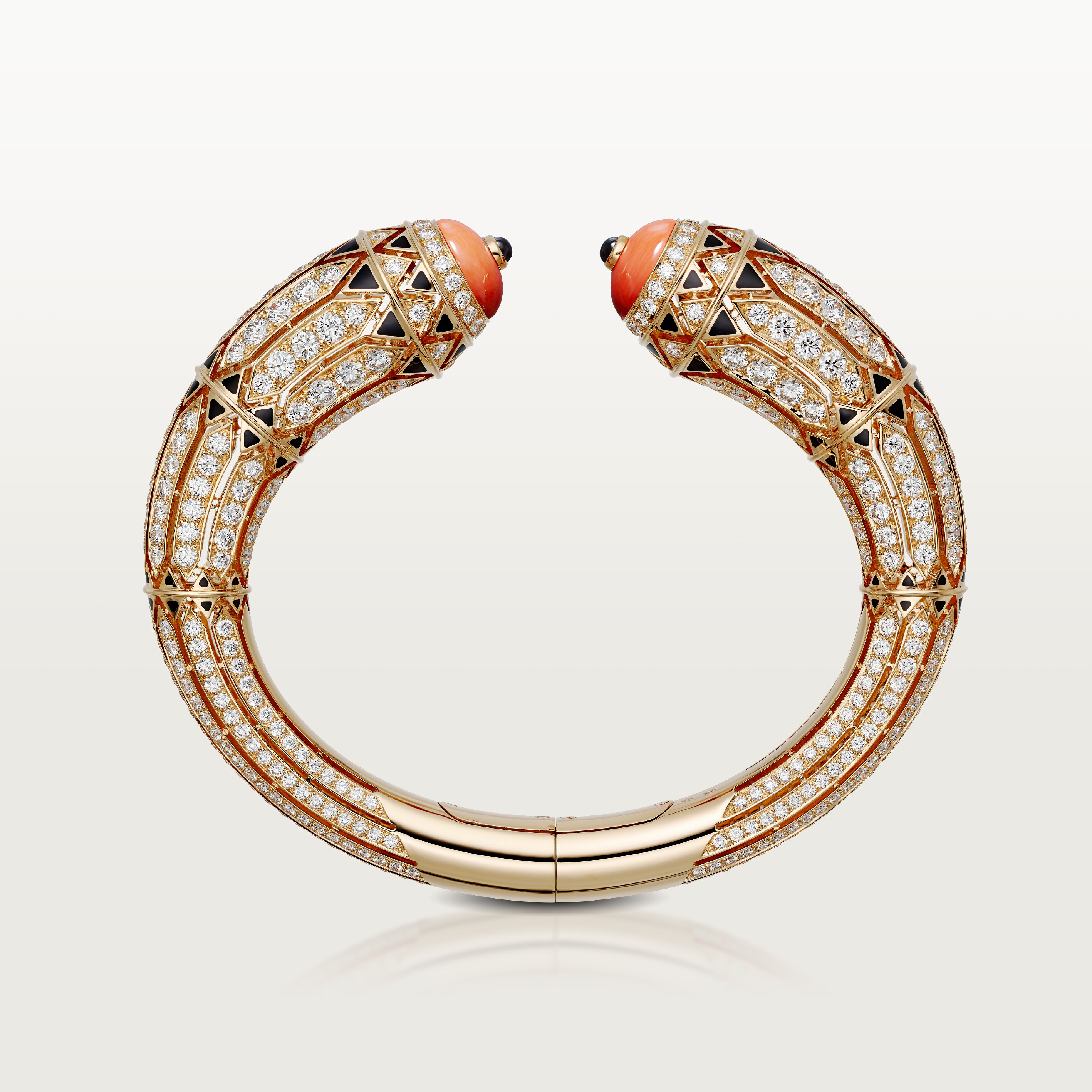 G&eacute;ometrie & Contrastes bracelet, coral, paved