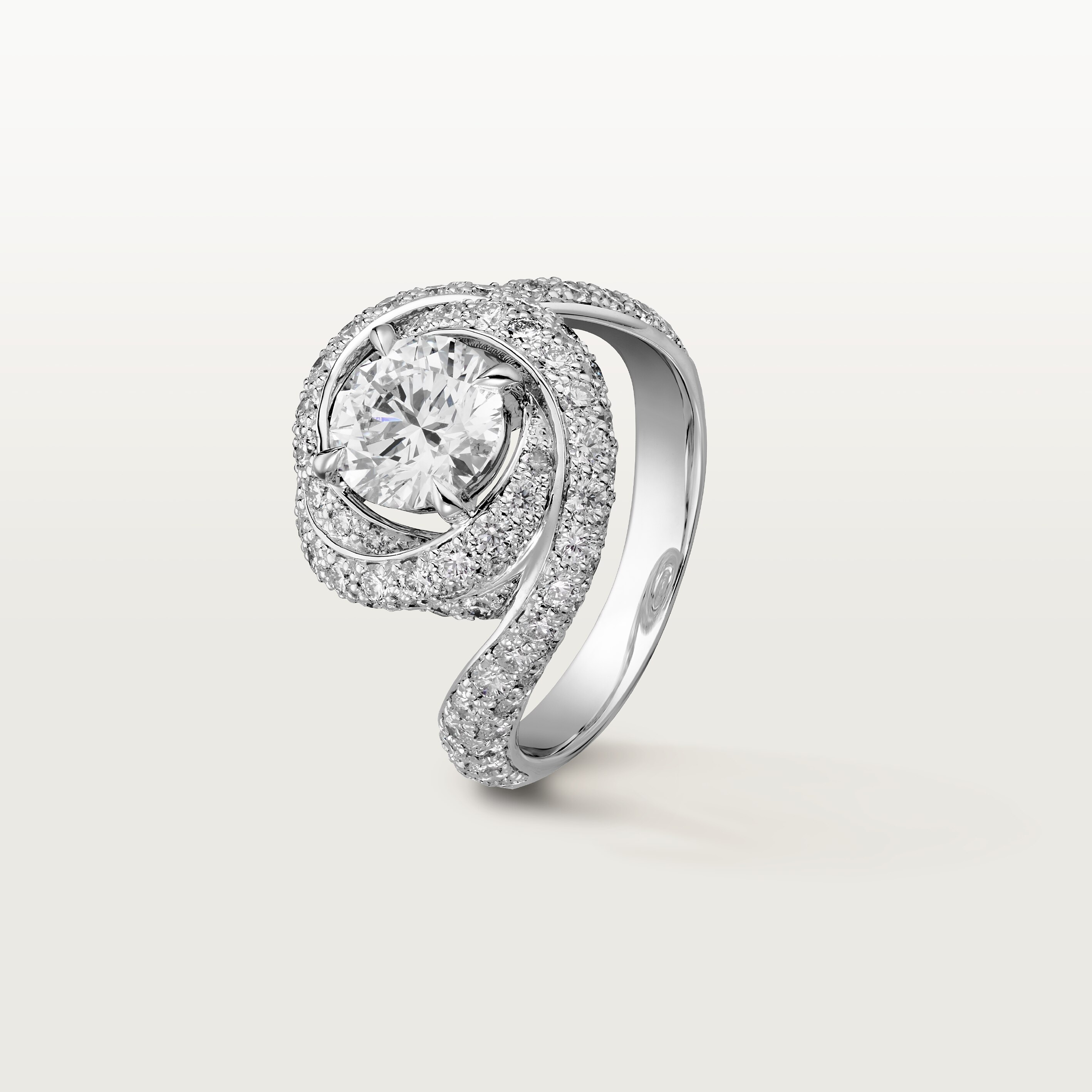 Trinity Ruban solitaire, brilliant-cut diamond, paved 