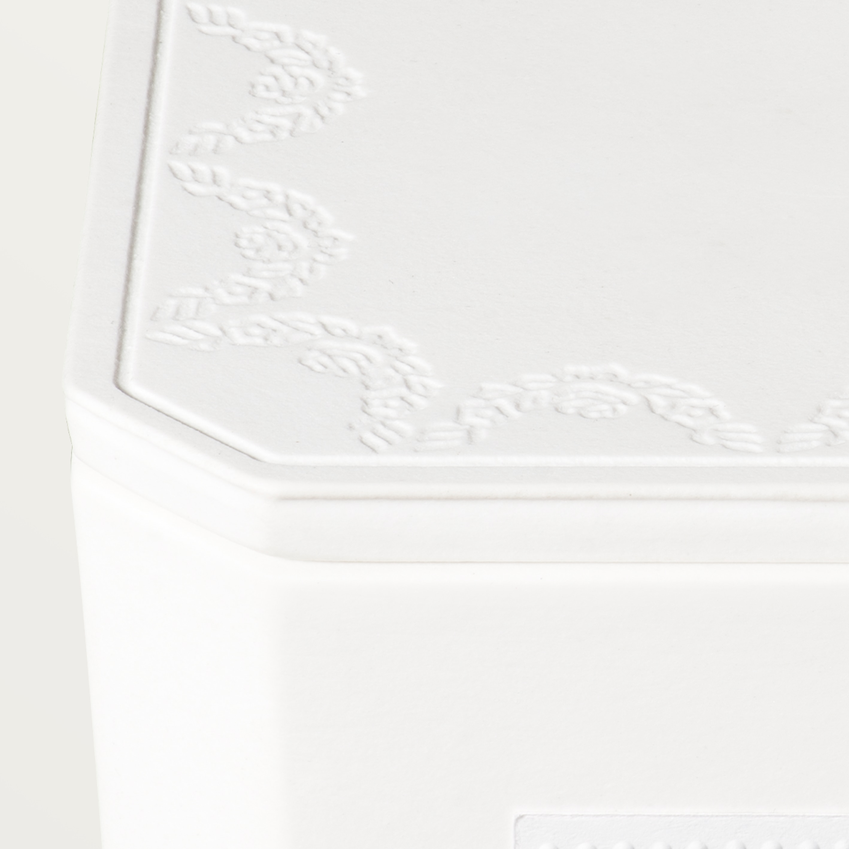 Les &Eacute;crins Parfum&eacute;s Cartier Canop&eacute;e