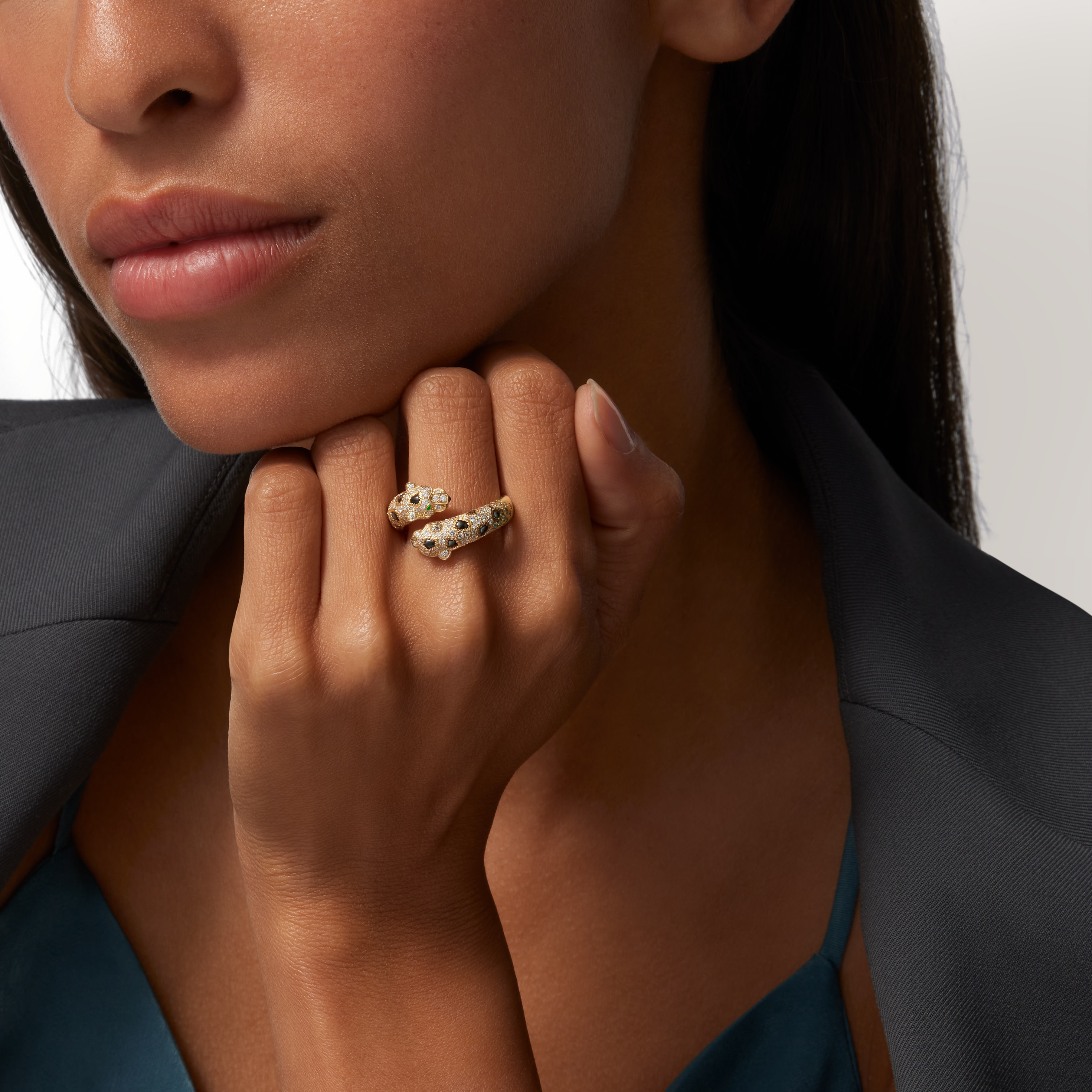 Panth&egrave;re de Cartier ring, semi-paved