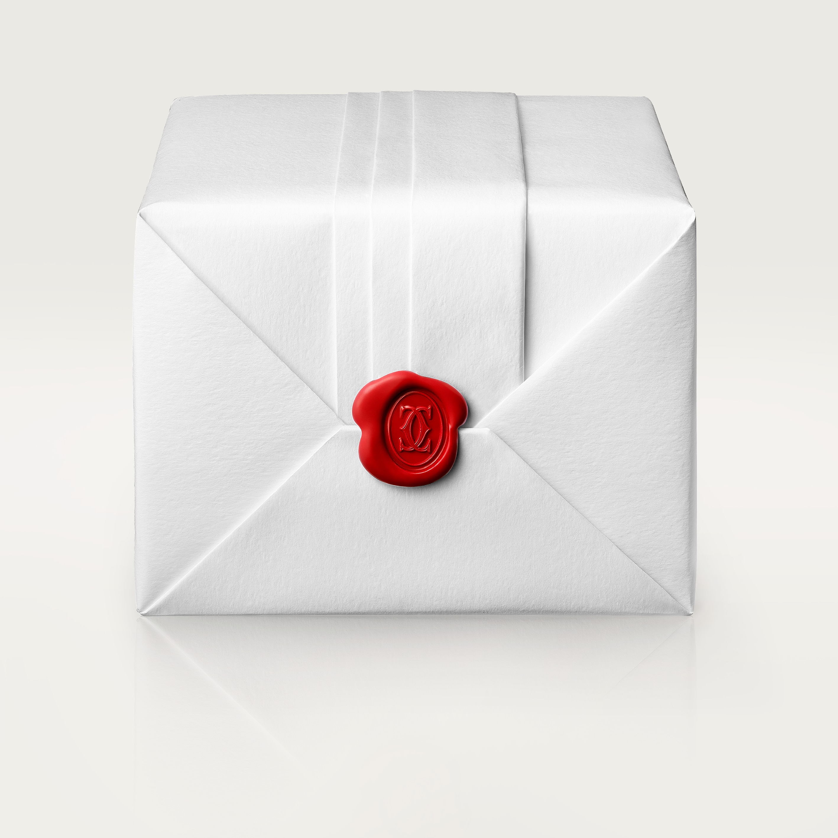 Cartier d'Amour stud earrings, 2 diamonds, medium model, image 7