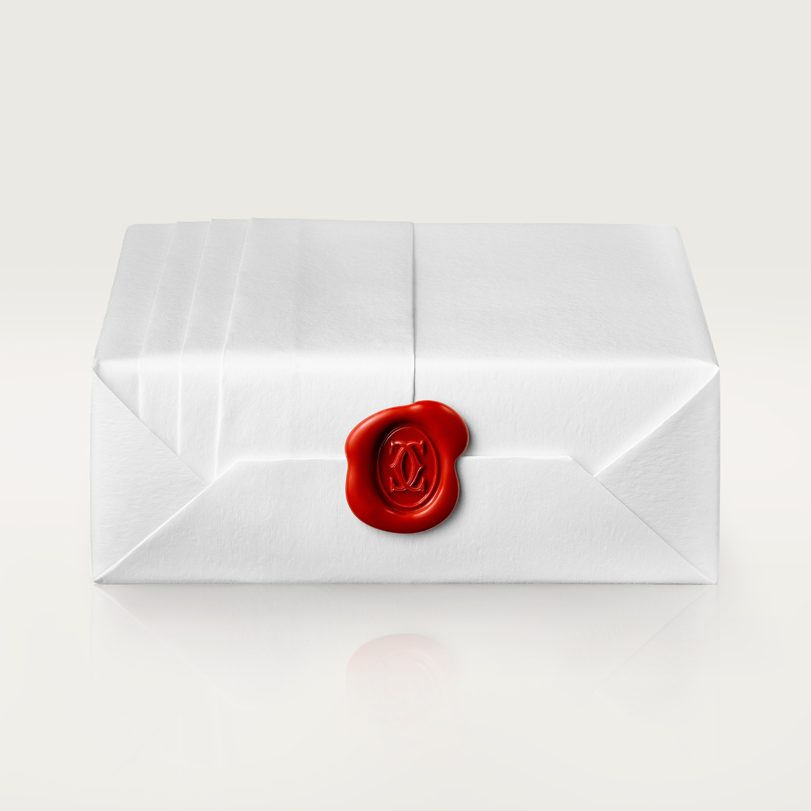 #LOVE# pendant, 3 diamonds, image 10