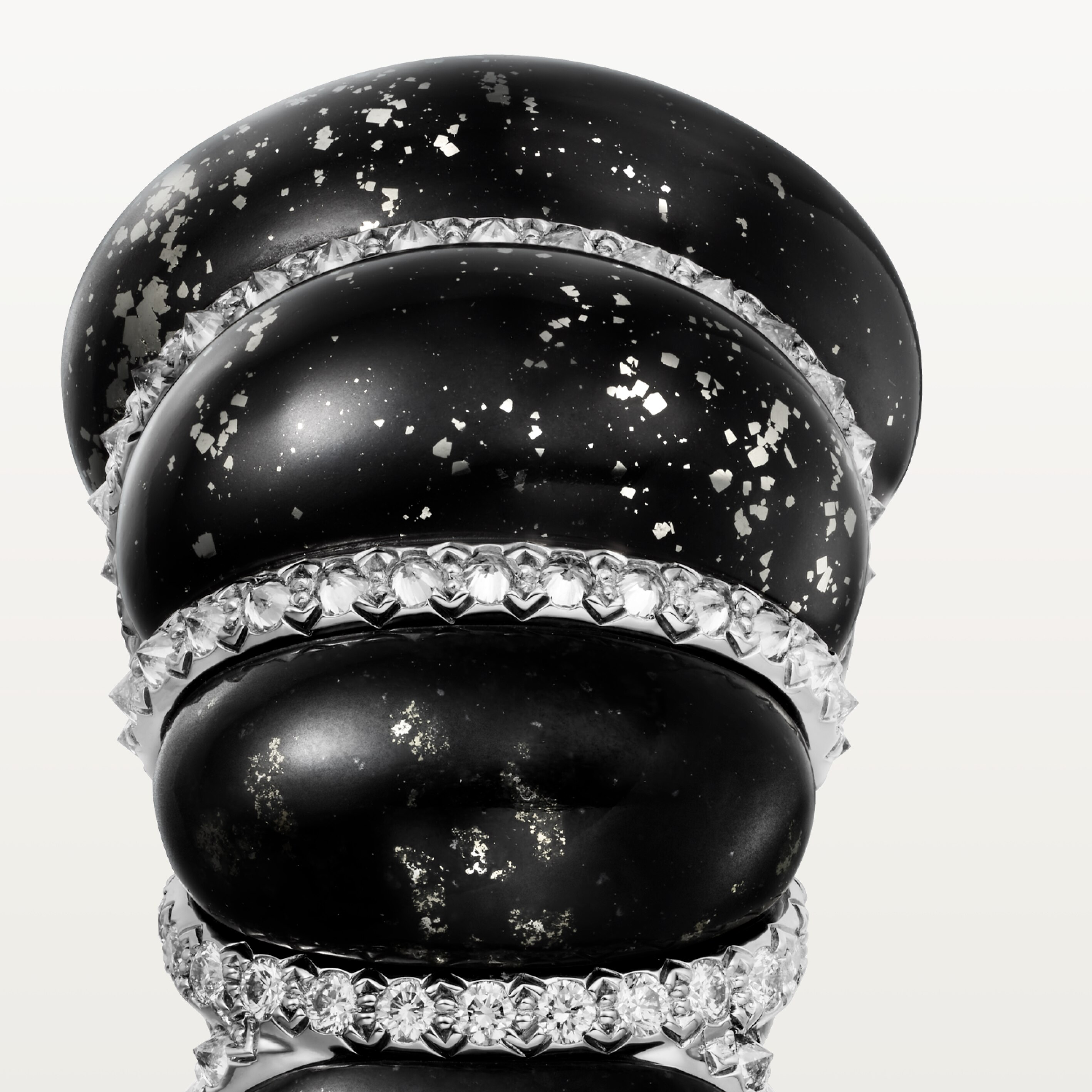 Cartier Libre Tressage ring, metaquartzite, diamonds
