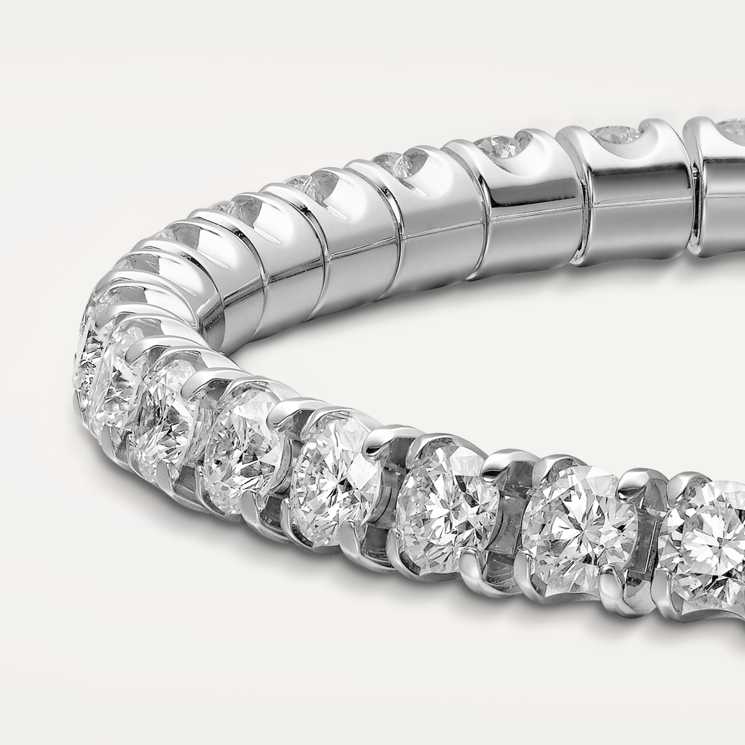 Lignes Essentielles bracelet, brilliant-cut diamonds, image 5