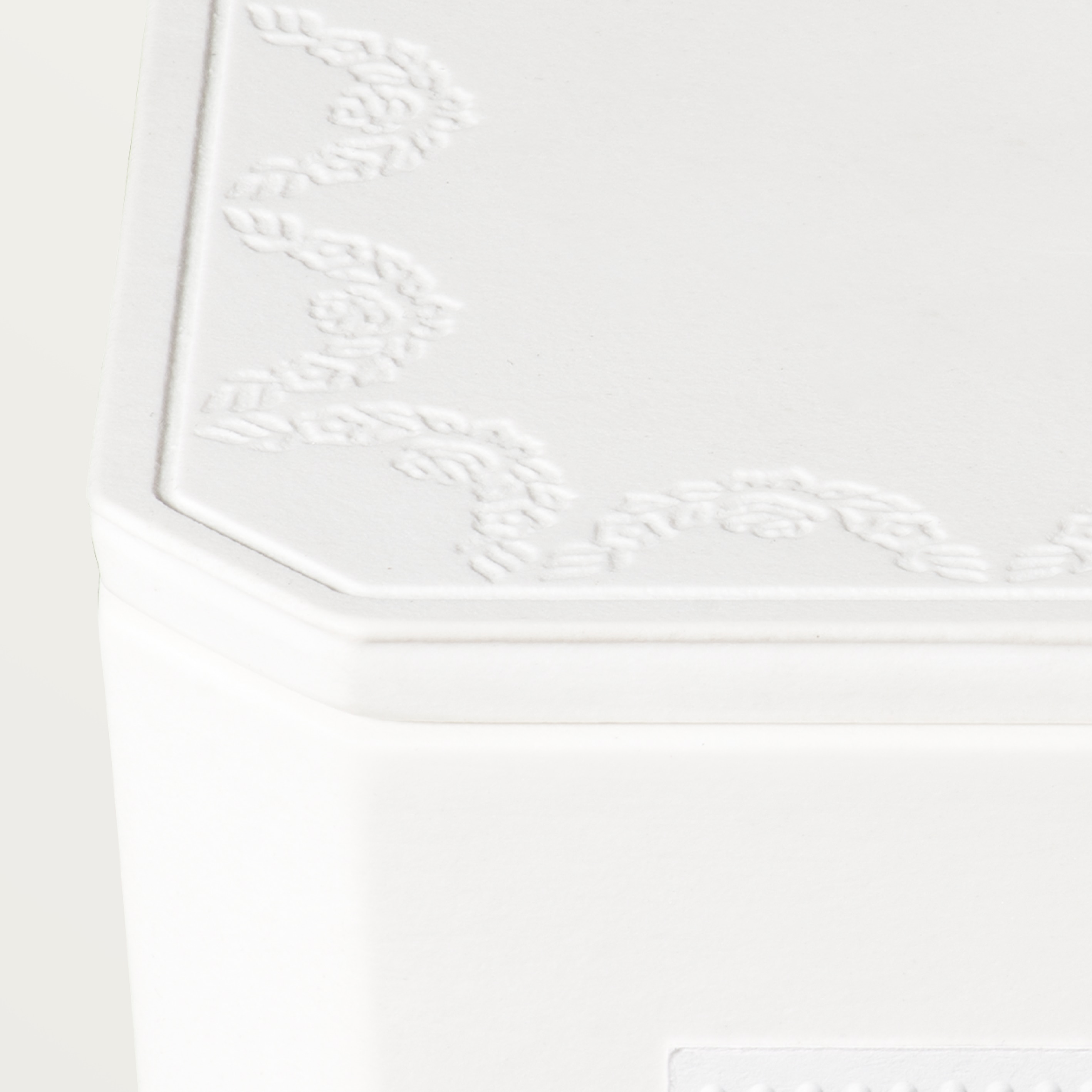 Les &Eacute;crins Parfum&eacute;s Cartier D&eacute;sert