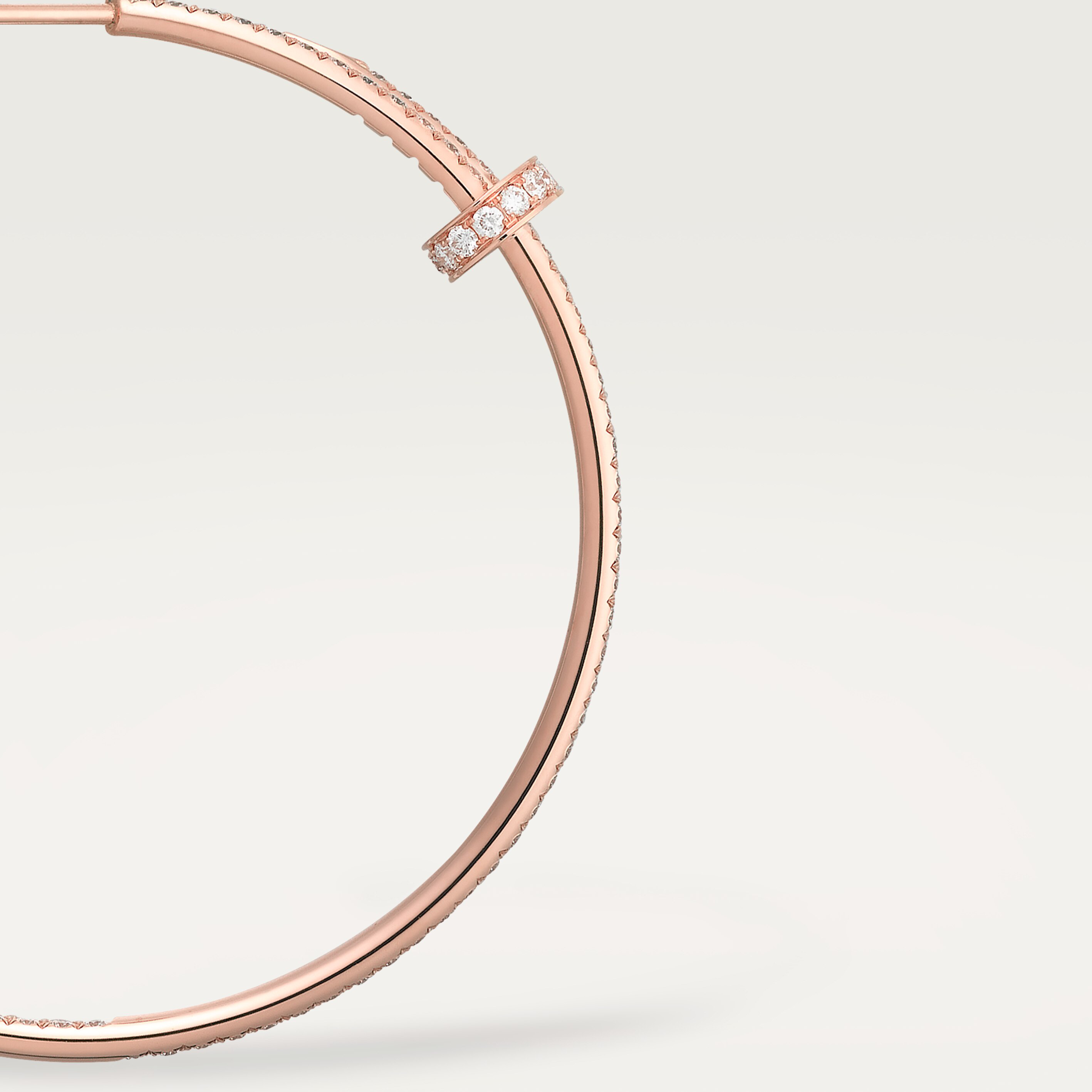 Juste un Clou hoop earrings, large model, paved