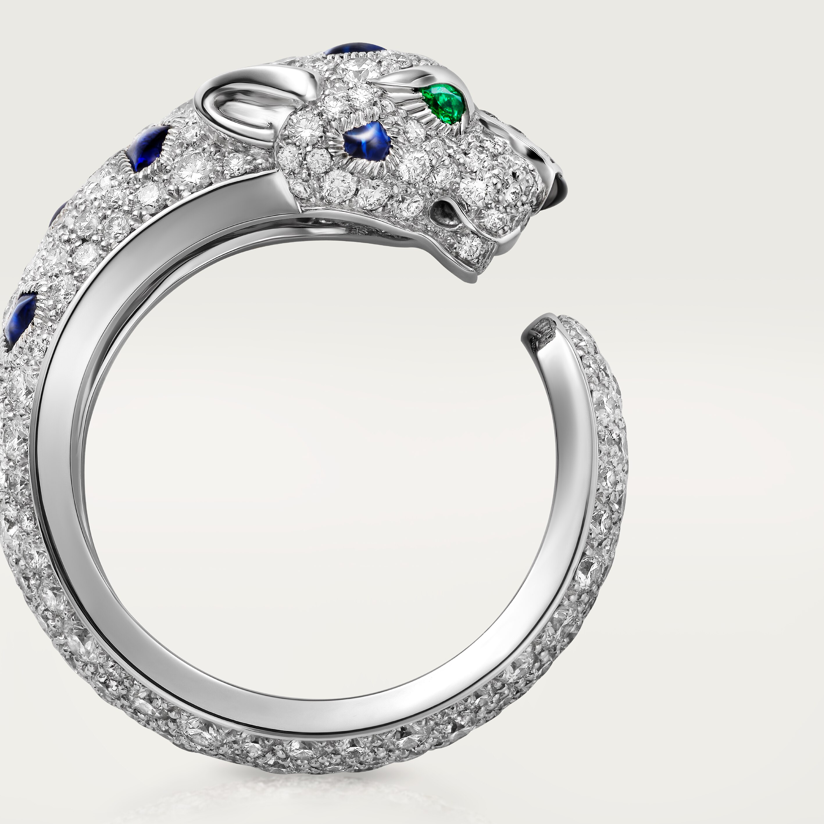 Panth&egrave;re de Cartier ring, medium model, half-paved