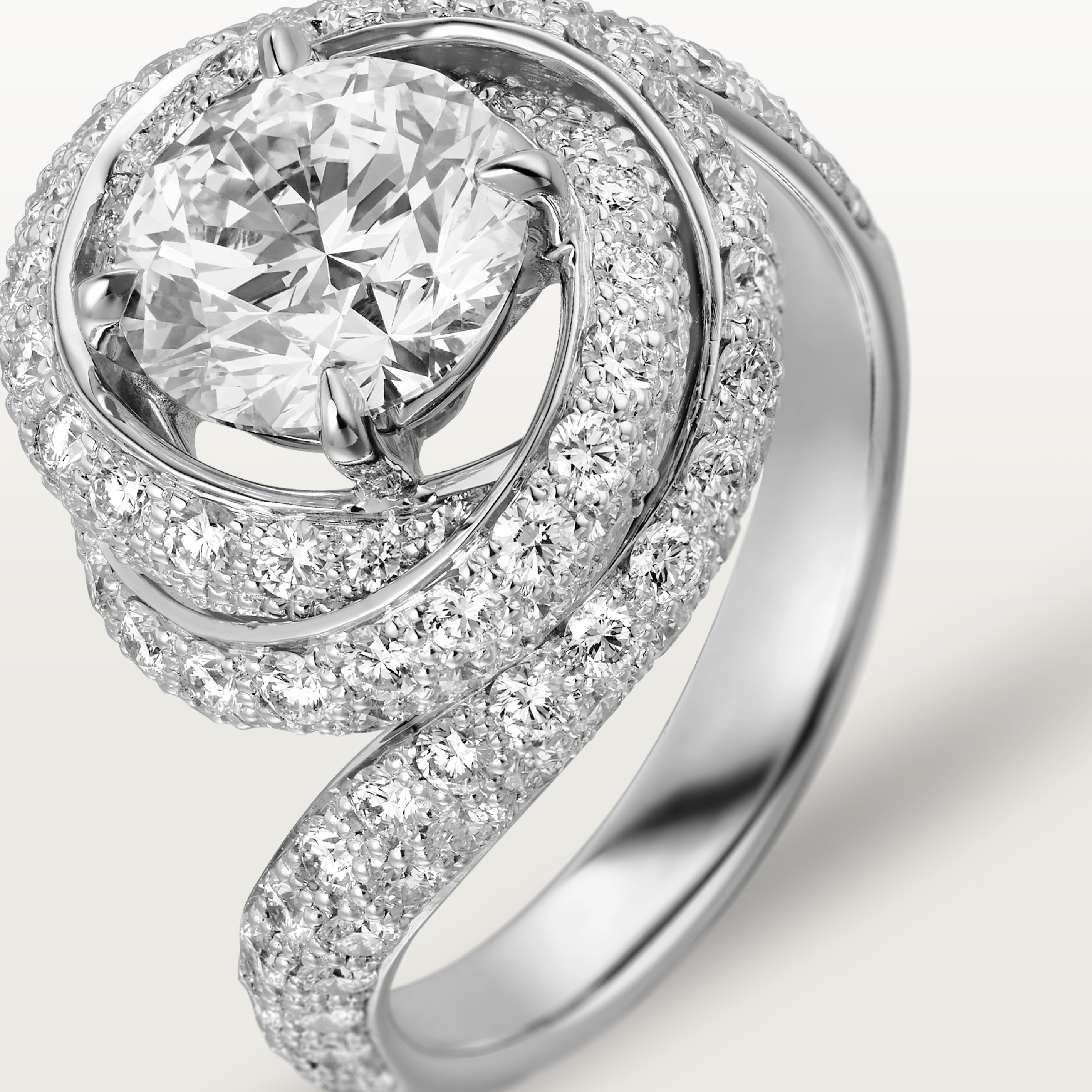 Trinity Ruban solitaire, brilliant-cut diamond, paved 