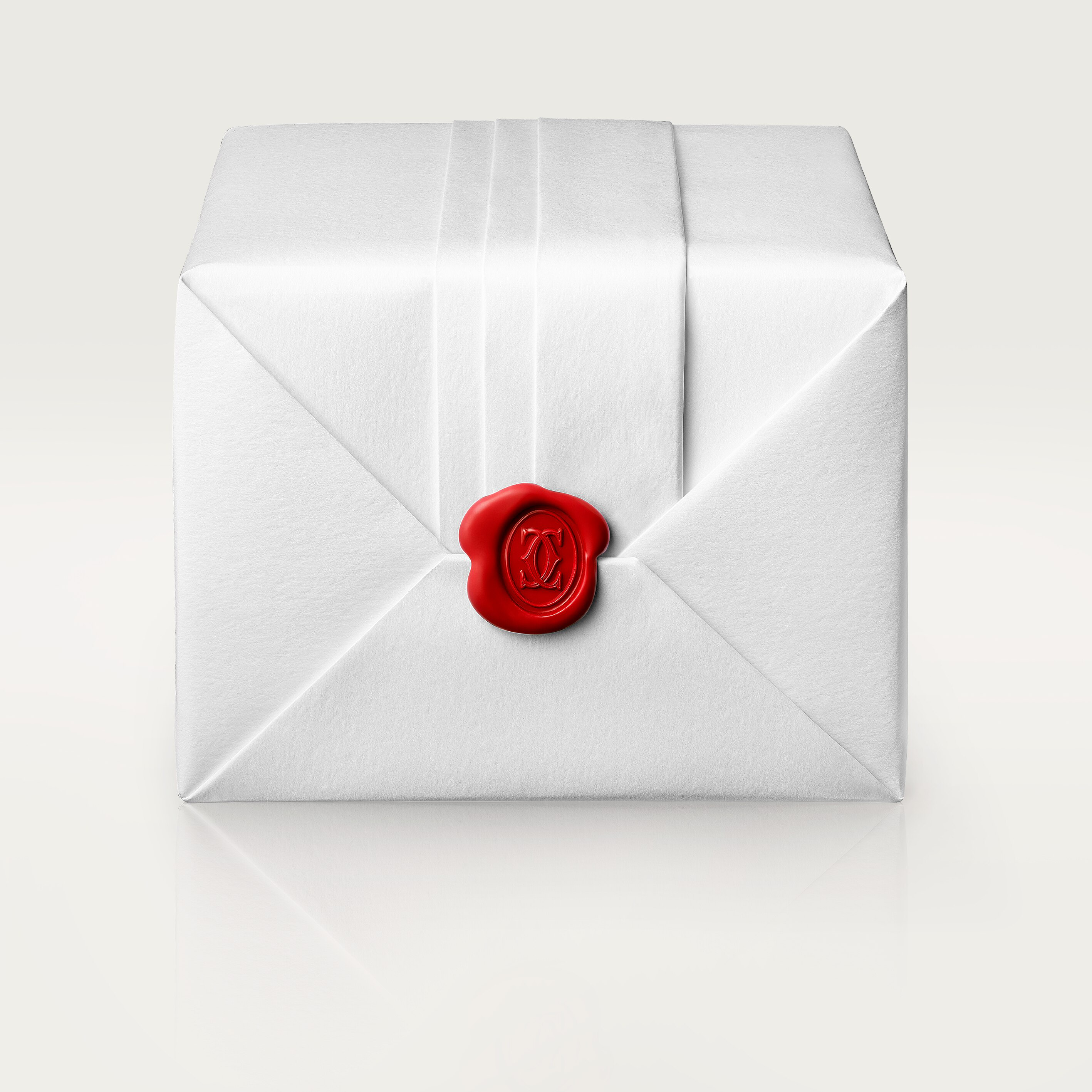 Cartier Destin&eacute;e sleeper earrings, 2 cushion-cut diamonds, paved, image 6