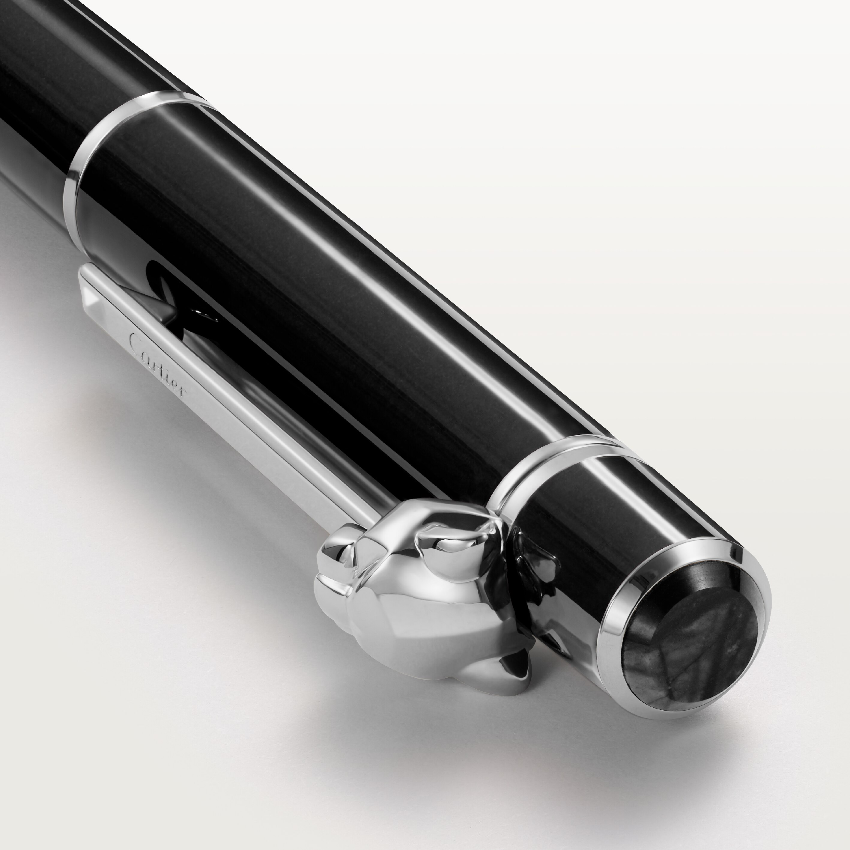 Panth&egrave;re de Cartier ballpoint pen