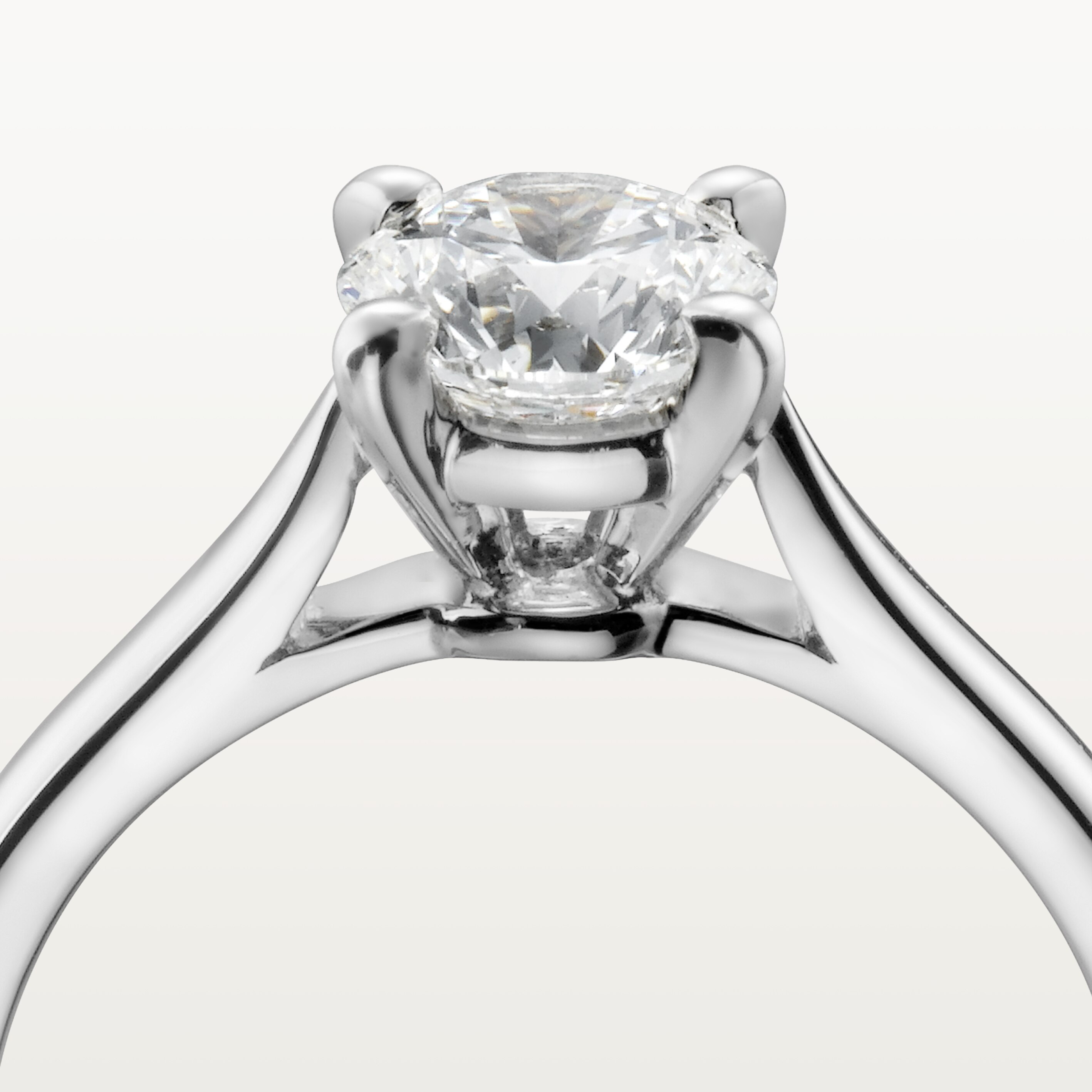 1895 solitaire, brilliant-cut diamond